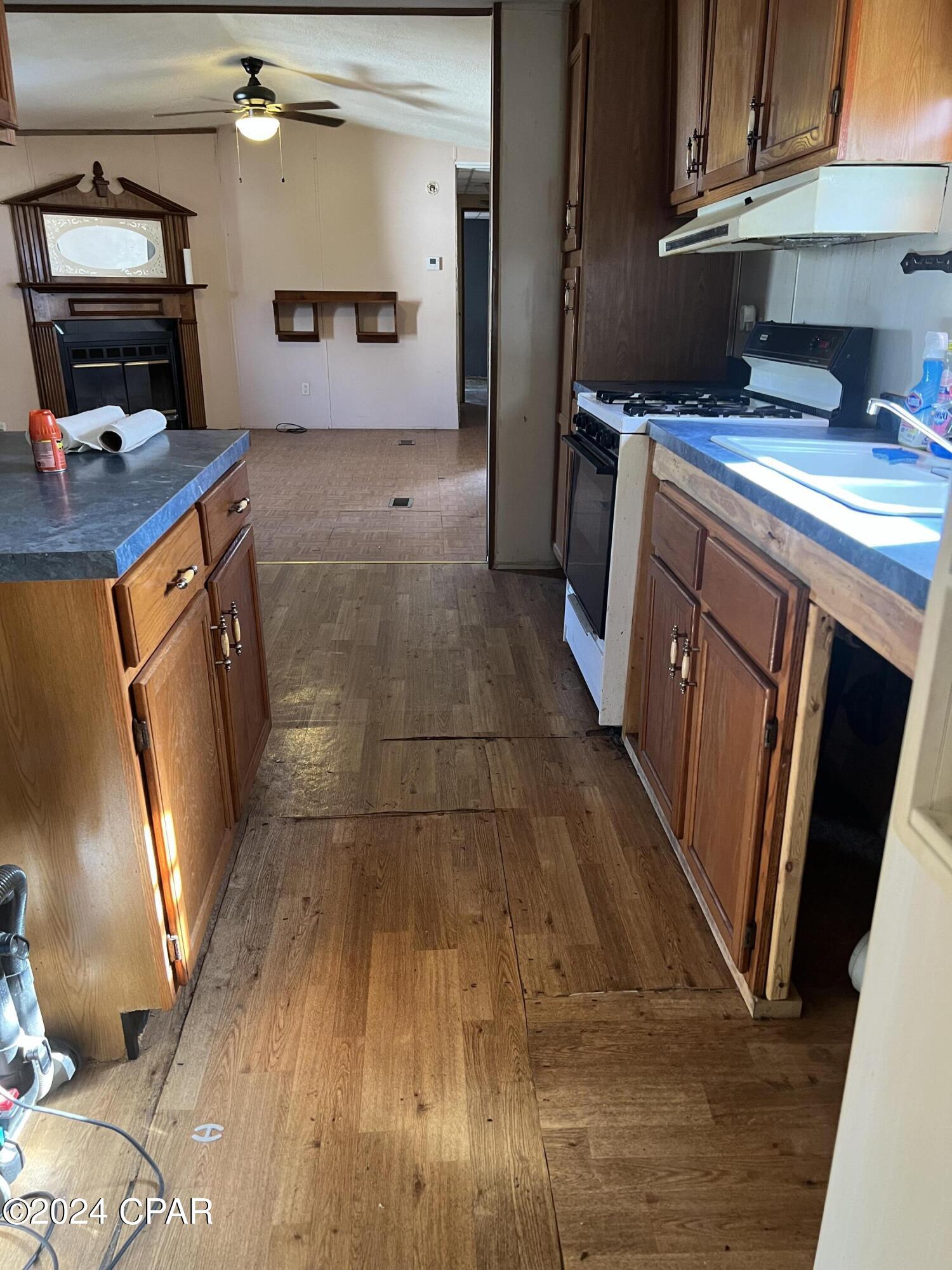 [No Recorded Subdiv] - Residential