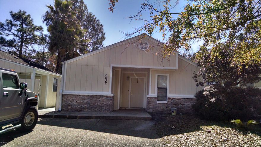 3 bedroom 2 bath patio home with IN Ground pool and Spa. Home feels much larger than expected. It has a nice size kitchen with plenty of cabinets and over sized laundry with even more storage. The raised ceilings in the living room along with the french doors in the dining area add natural light. The doors lead to the patio, go left to your shop and r to your pool. Split Bedroom Plan and 2 baths finish the interior.