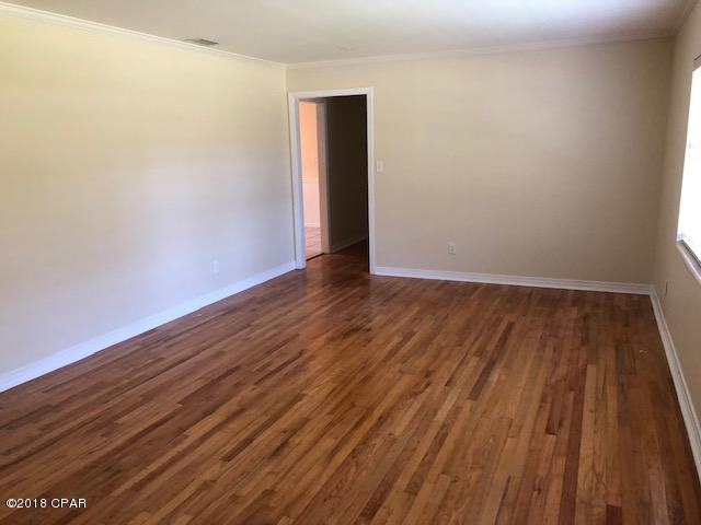 Cogburn's 1st Add - Residential Lease