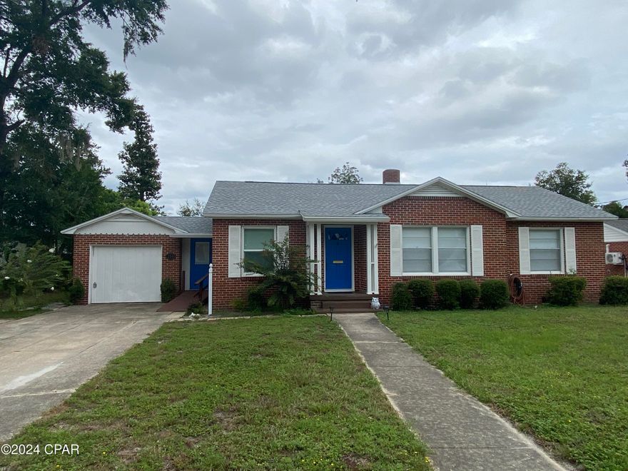 Cove- 3 bed 2 bath brick home in the Cove.  One car garage, fenced back yard.  Small dog allowed.  Sorry no cats. Includes non-warranted washer/dryer.  Home has gas water heater and heat.  Central Heat and Air