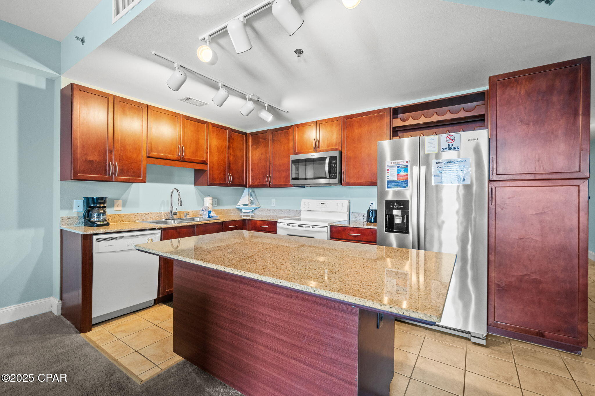 Laketown Wharf - Residential