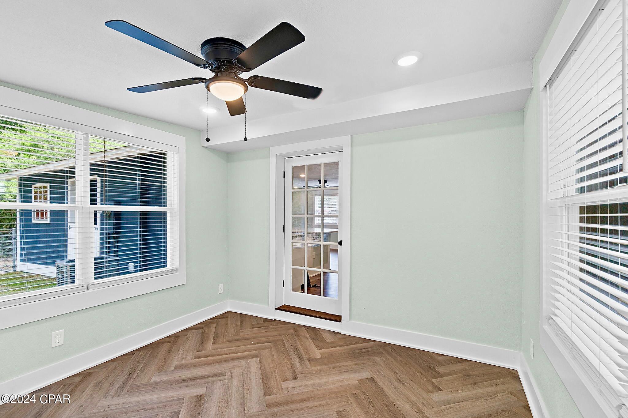 Sunny Hills Unit 4 - Residential
