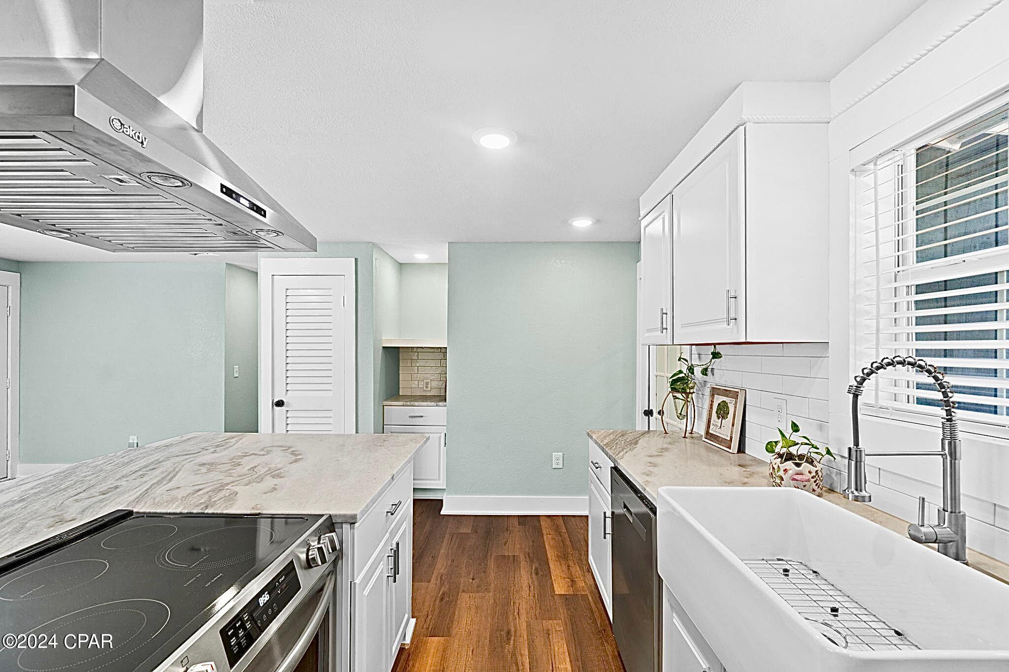 Sunny Hills Unit 4 - Residential