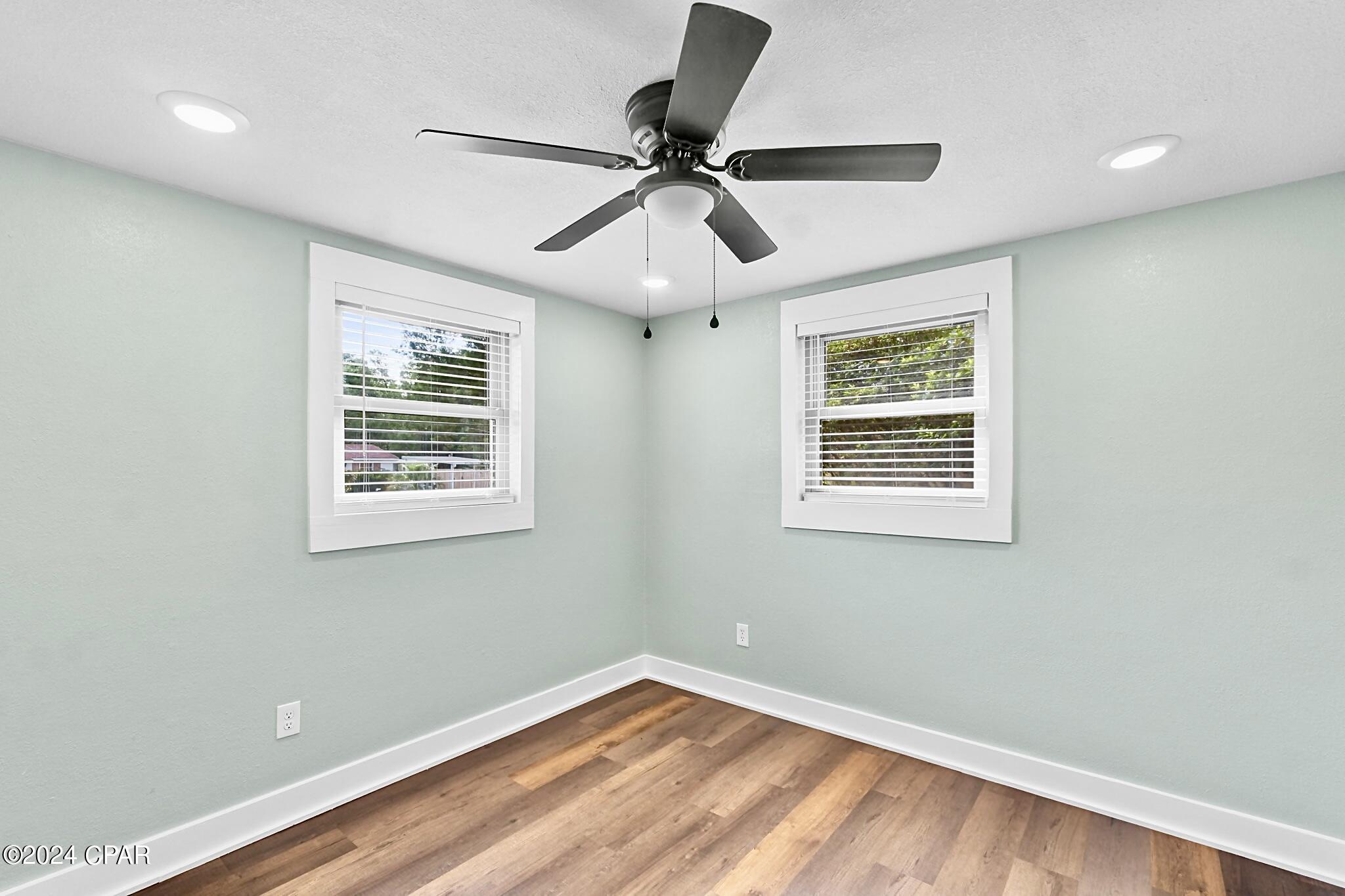 Sunny Hills Unit 4 - Residential