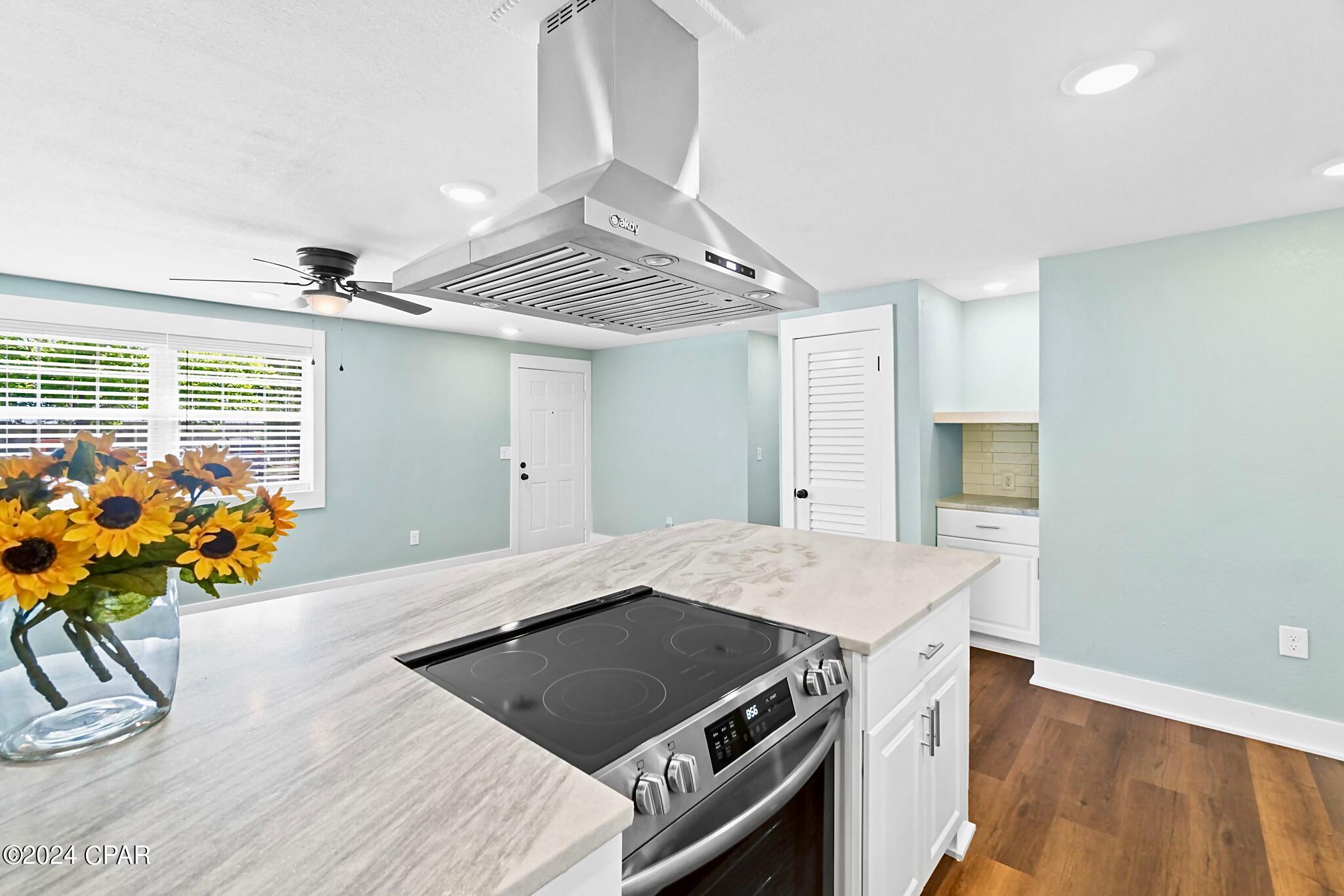 Sunny Hills Unit 4 - Residential