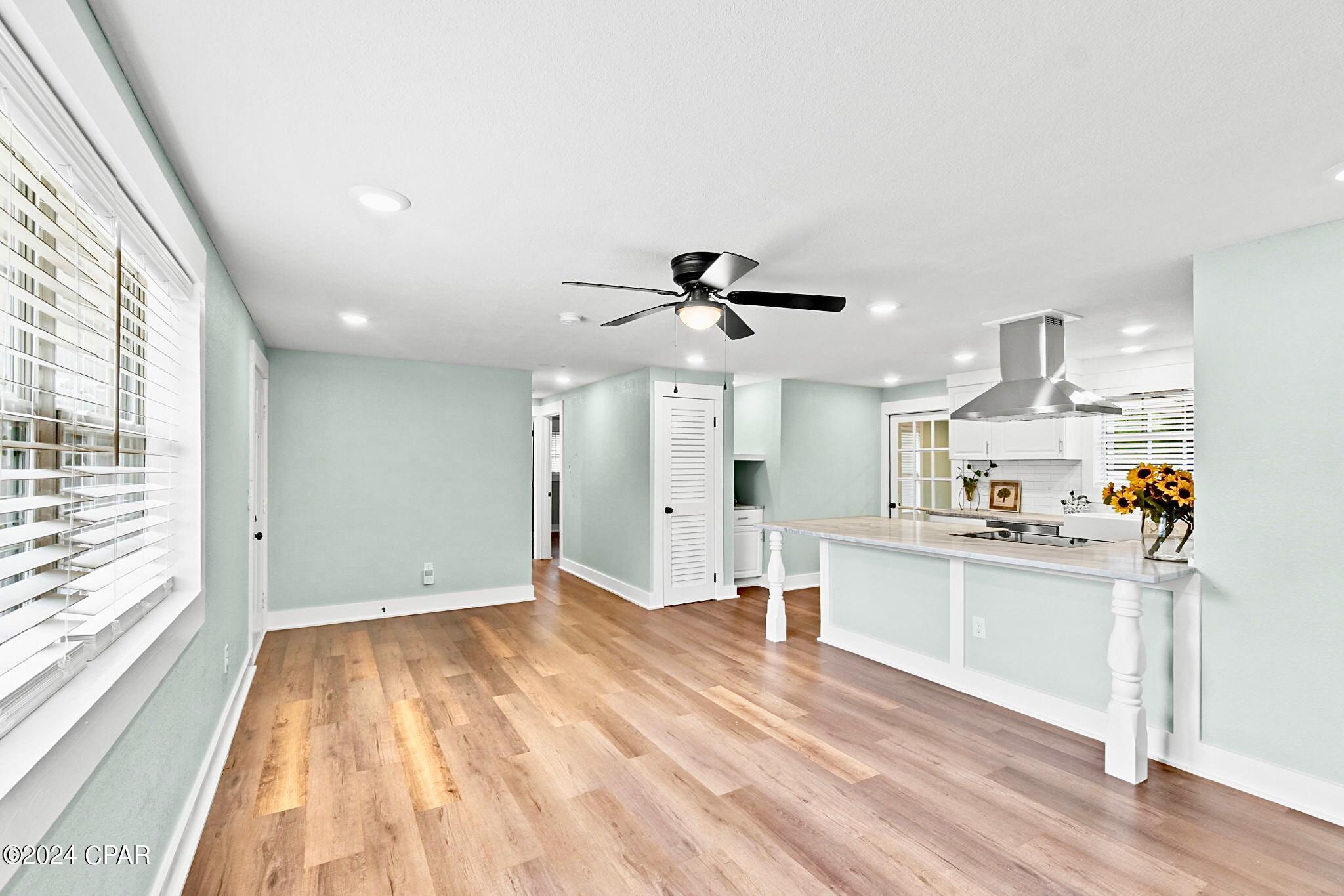Sunny Hills Unit 4 - Residential