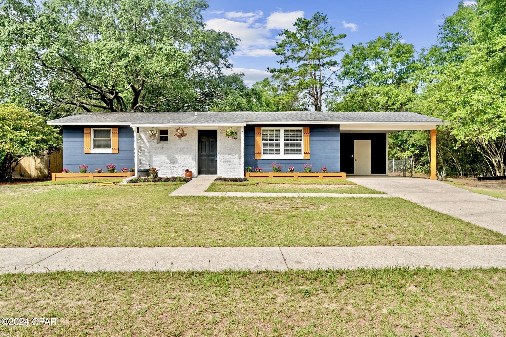 Sunny Hills Unit 4 - Residential