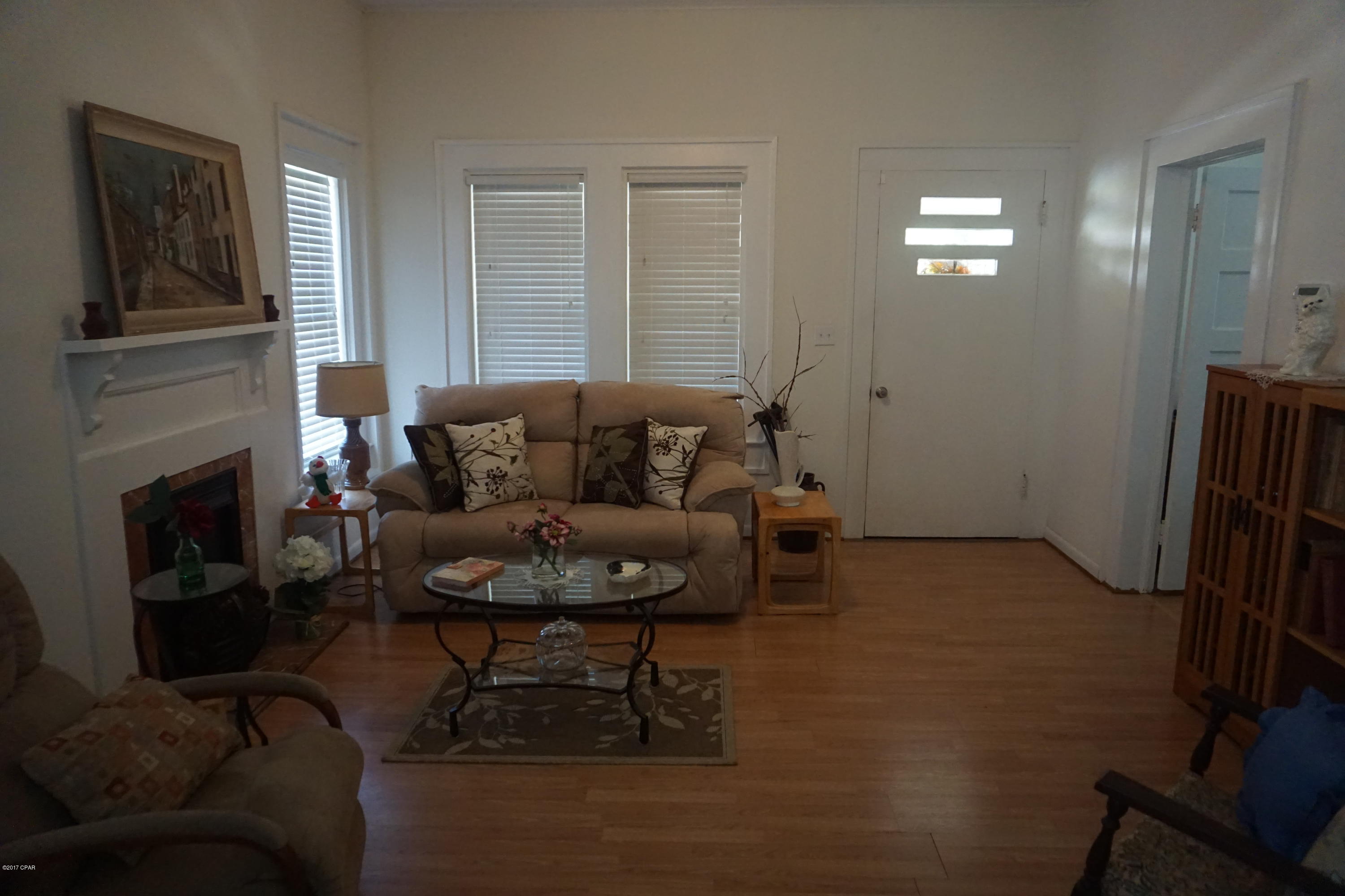 [No Recorded Subdiv] - Residential