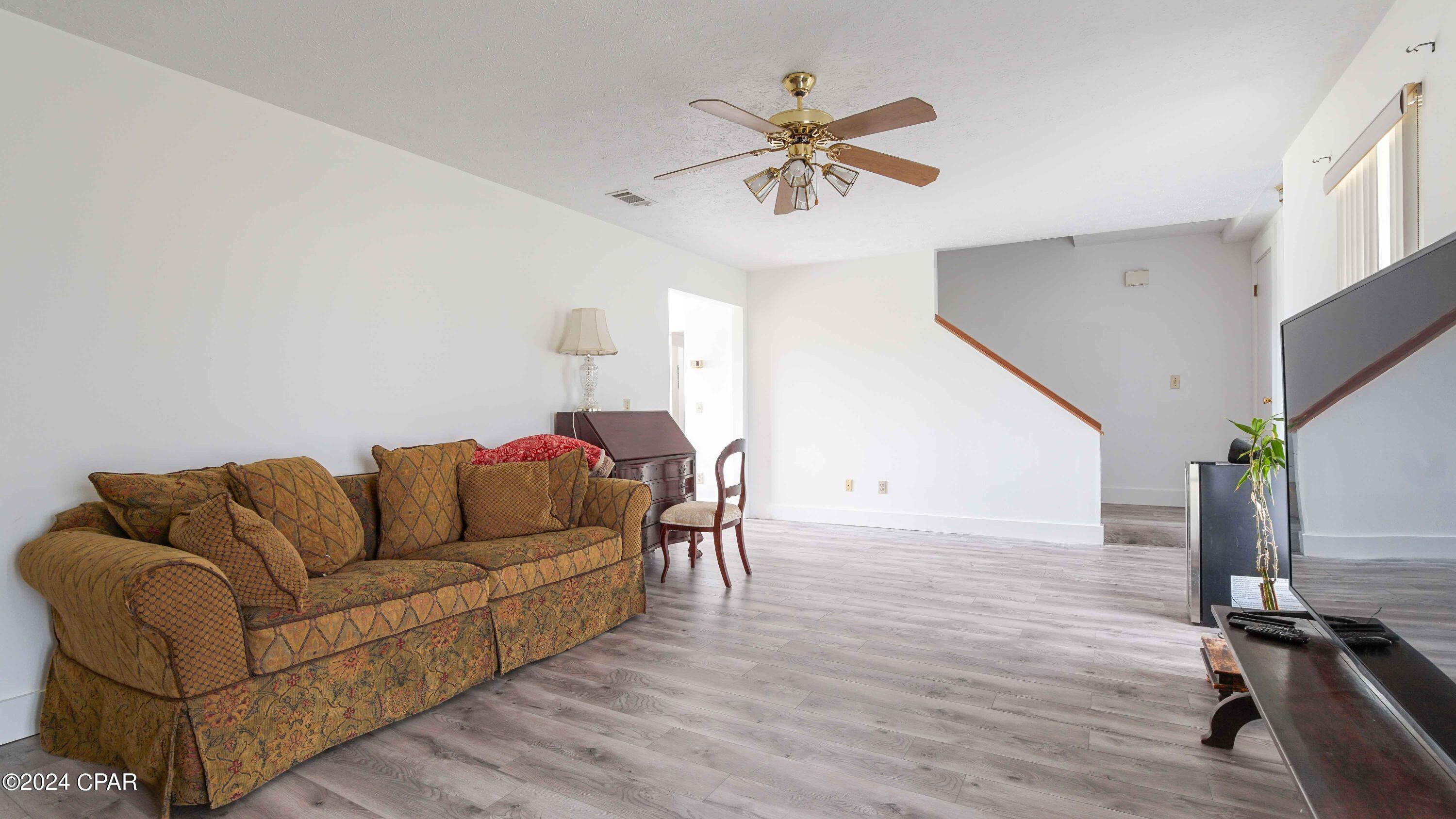 Belaire Estates U-6 - Residential