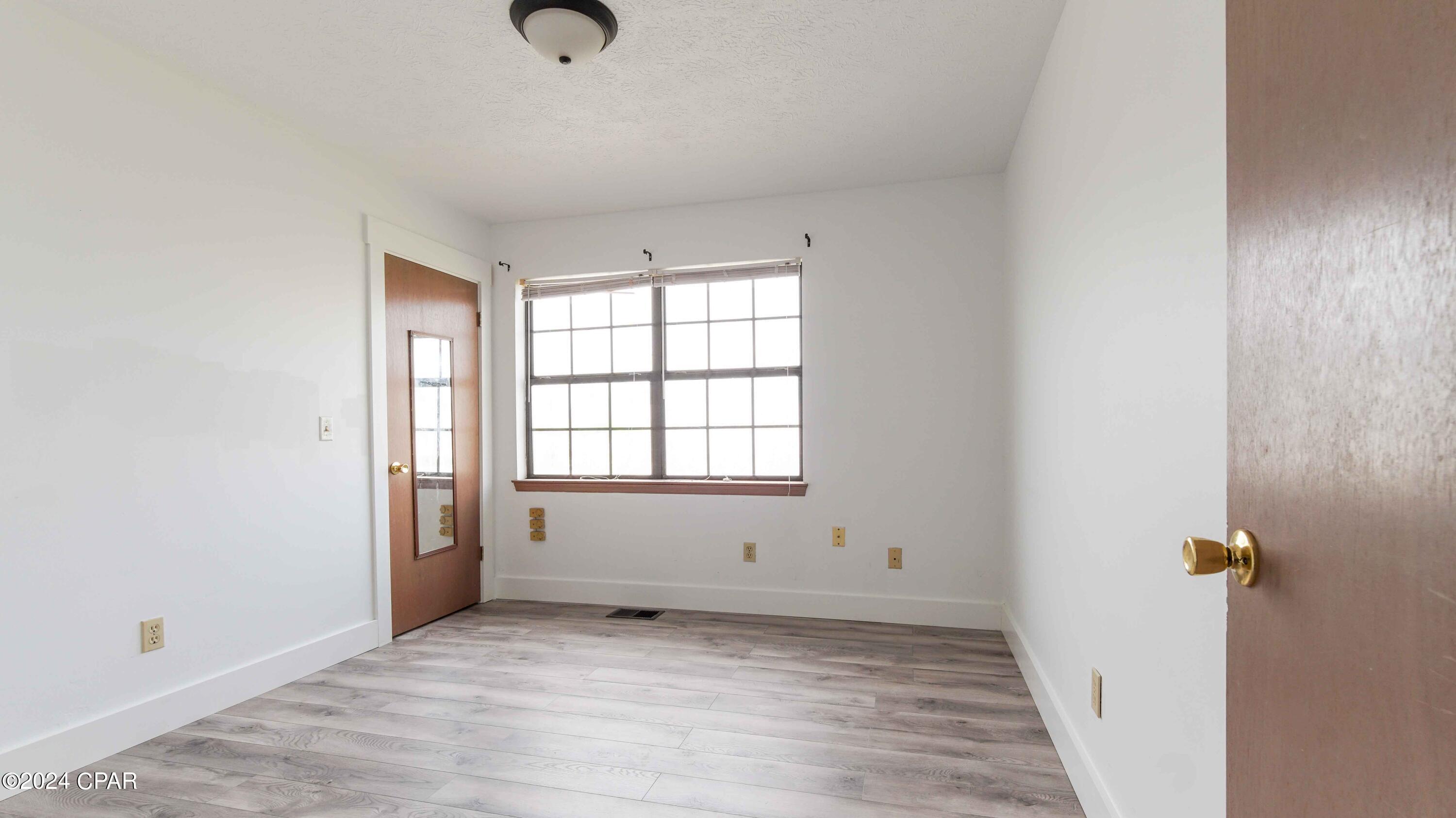 Belaire Estates U-6 - Residential