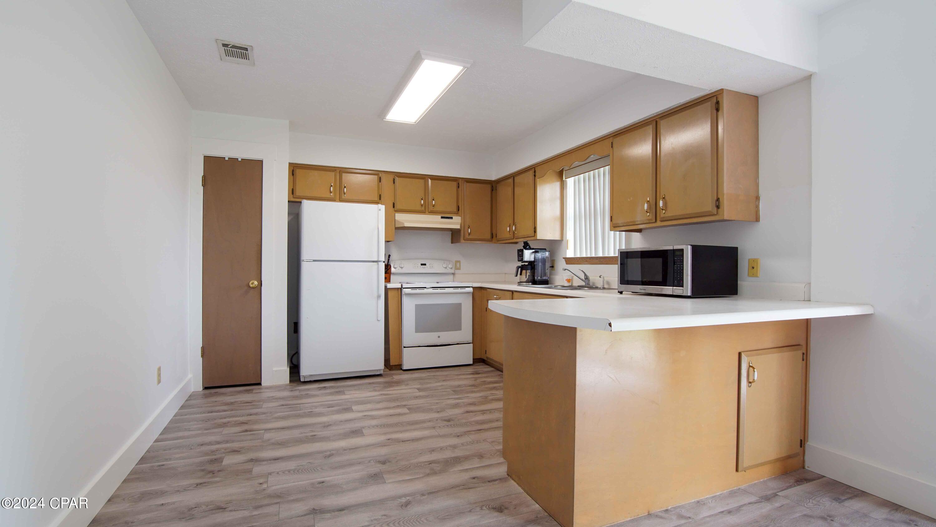 Belaire Estates U-6 - Residential