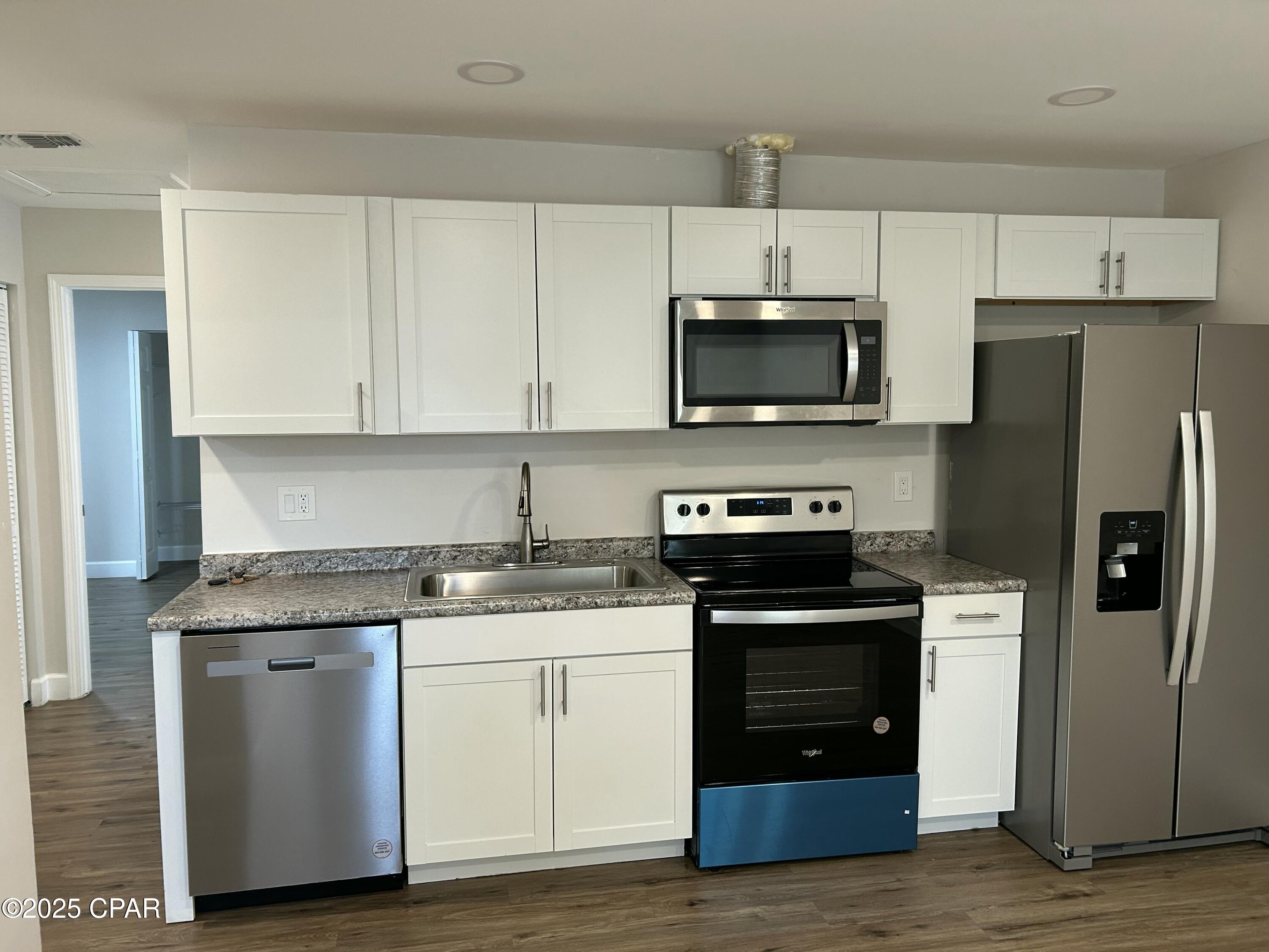 [No Recorded Subdiv] - Residential Lease