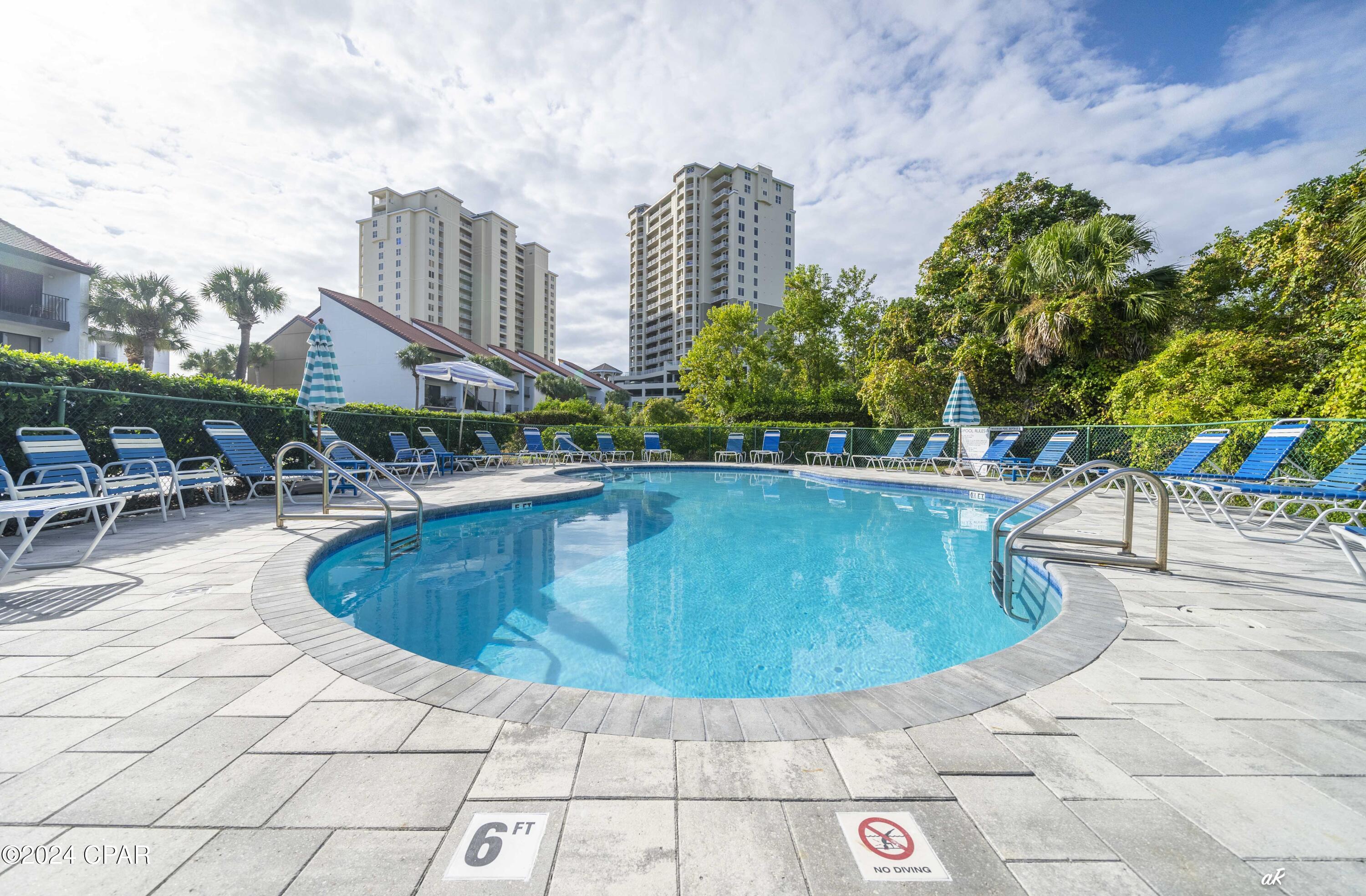 Edgewater Golf Villas 1 - Residential