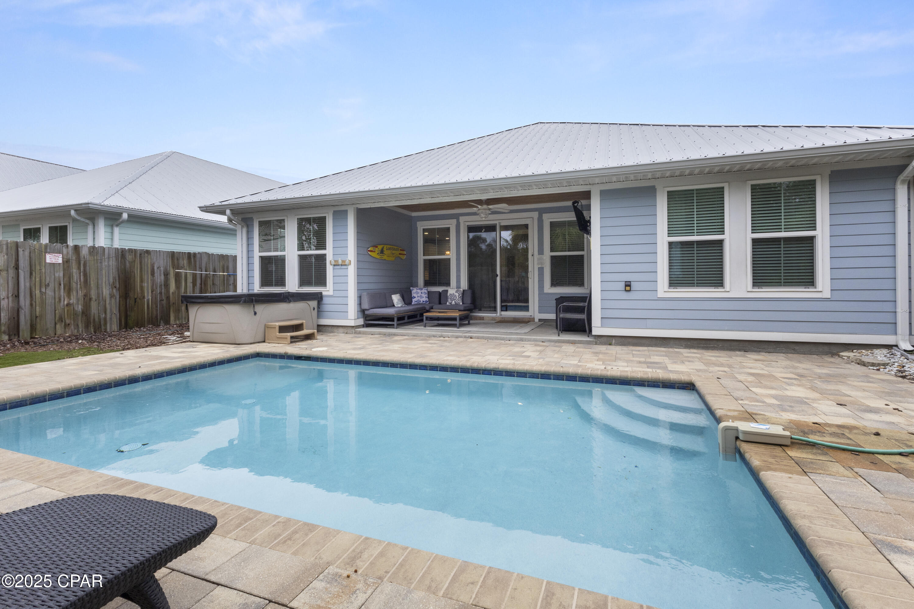 Laguna Beach Estates 8th Add - Residential