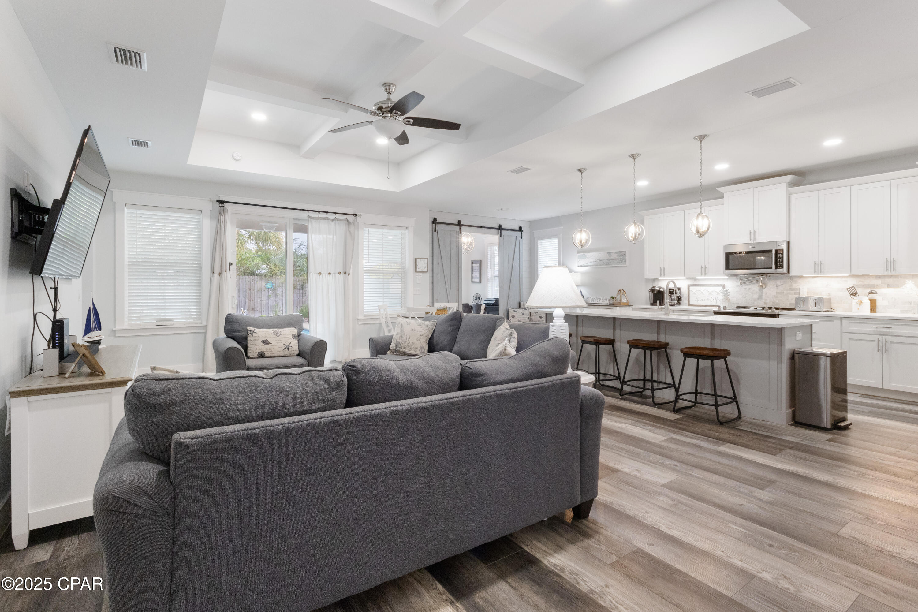 Laguna Beach Estates 8th Add - Residential