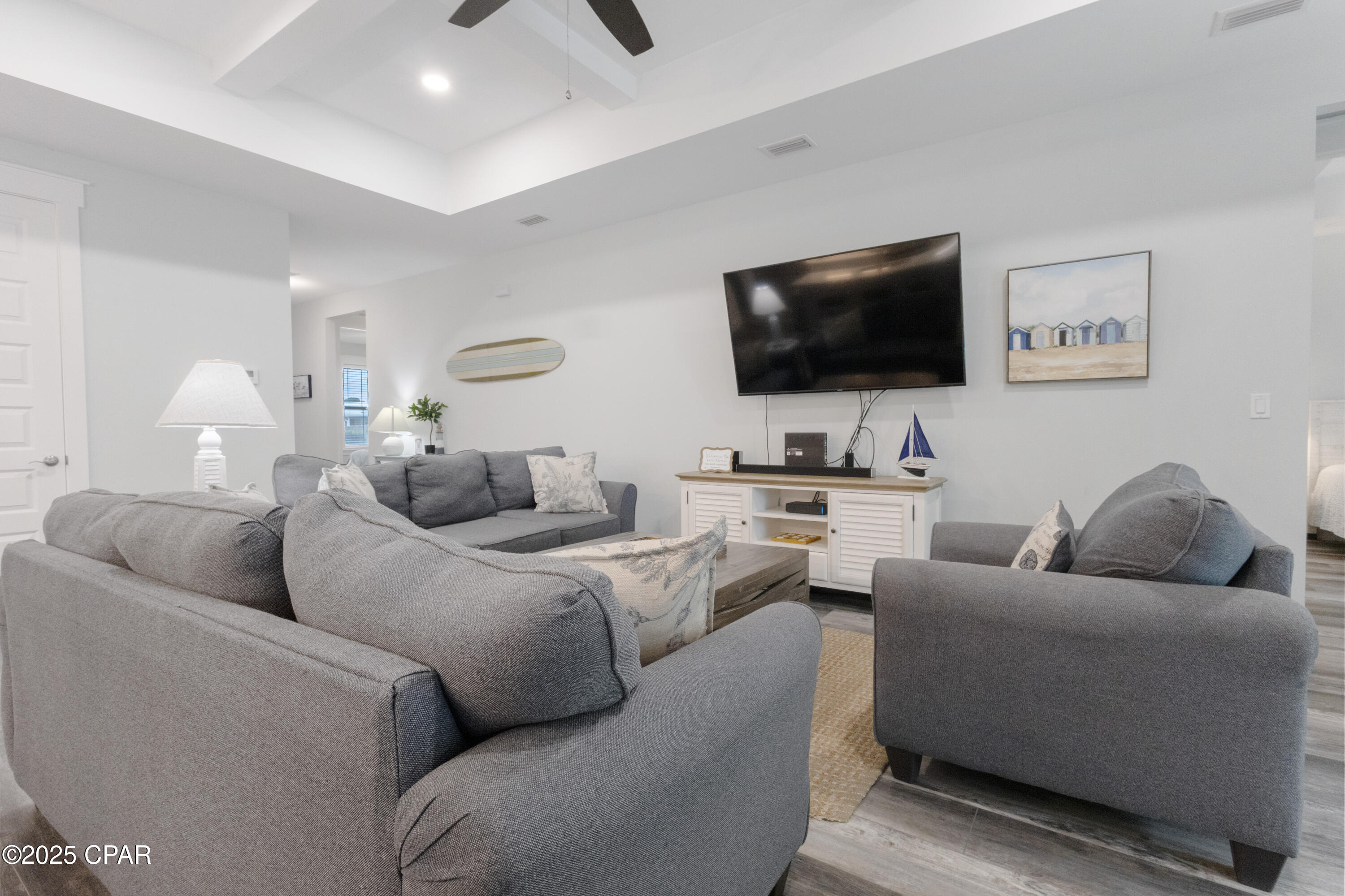 Laguna Beach Estates 8th Add - Residential