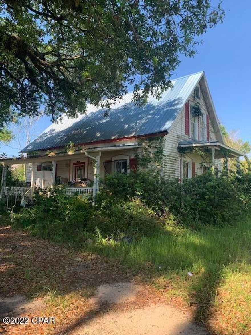 Sold as is!

Handy man special.



This is an older home that will require extensive clean up and remodeling.