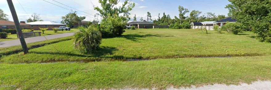 Attention all builders! 
Corner lot located in the desirable area of Lynn Haven. 
Lot is cleared. Sewer and water available. 
Survey and elevation certificate will be provided to the new owner. Lot next door is available for sell as well. Go and take a look at this deal!