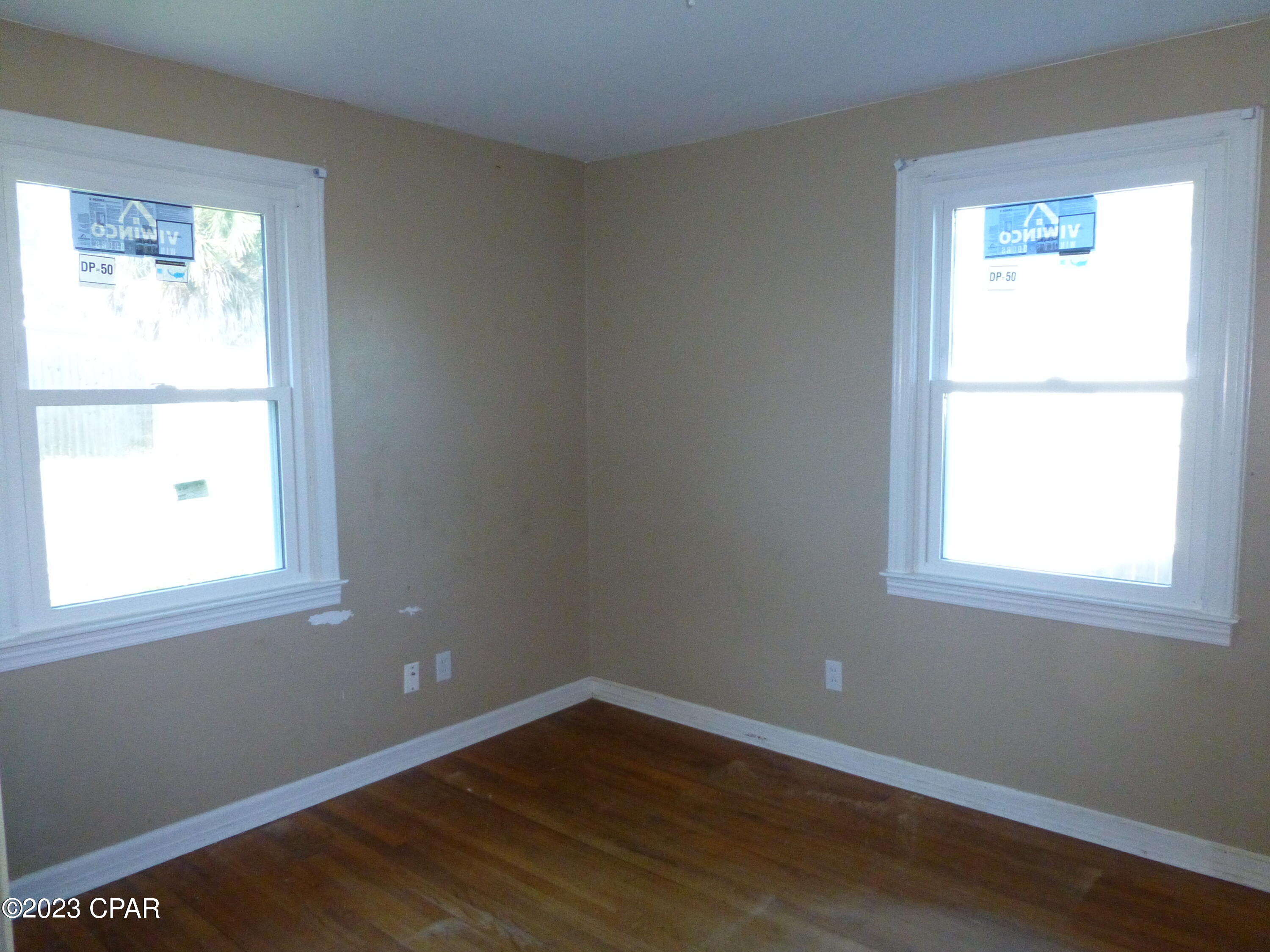 Cove Terrace 3rd (Sudduths 15th) - Residential