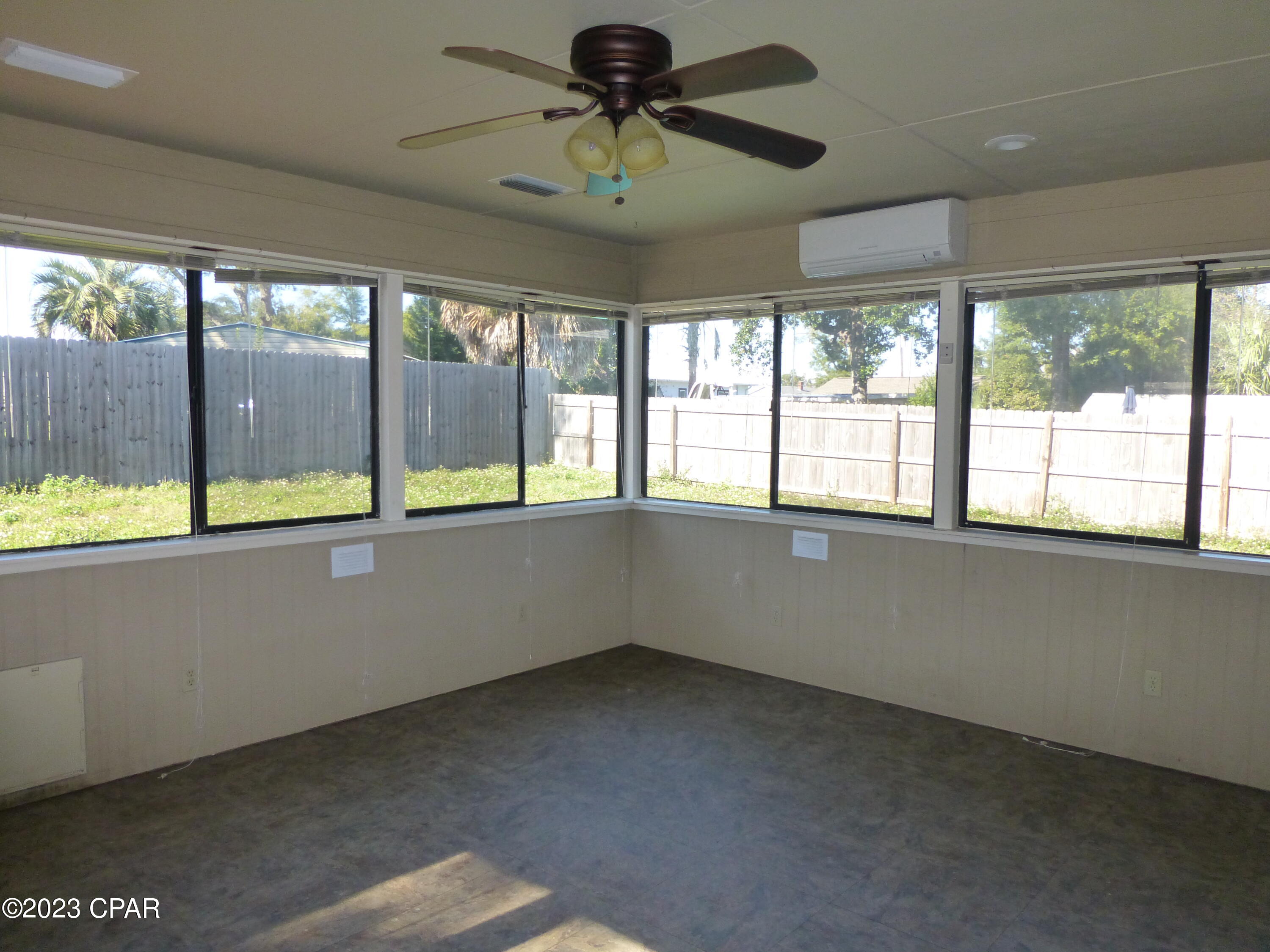 Cove Terrace 3rd (Sudduths 15th) - Residential