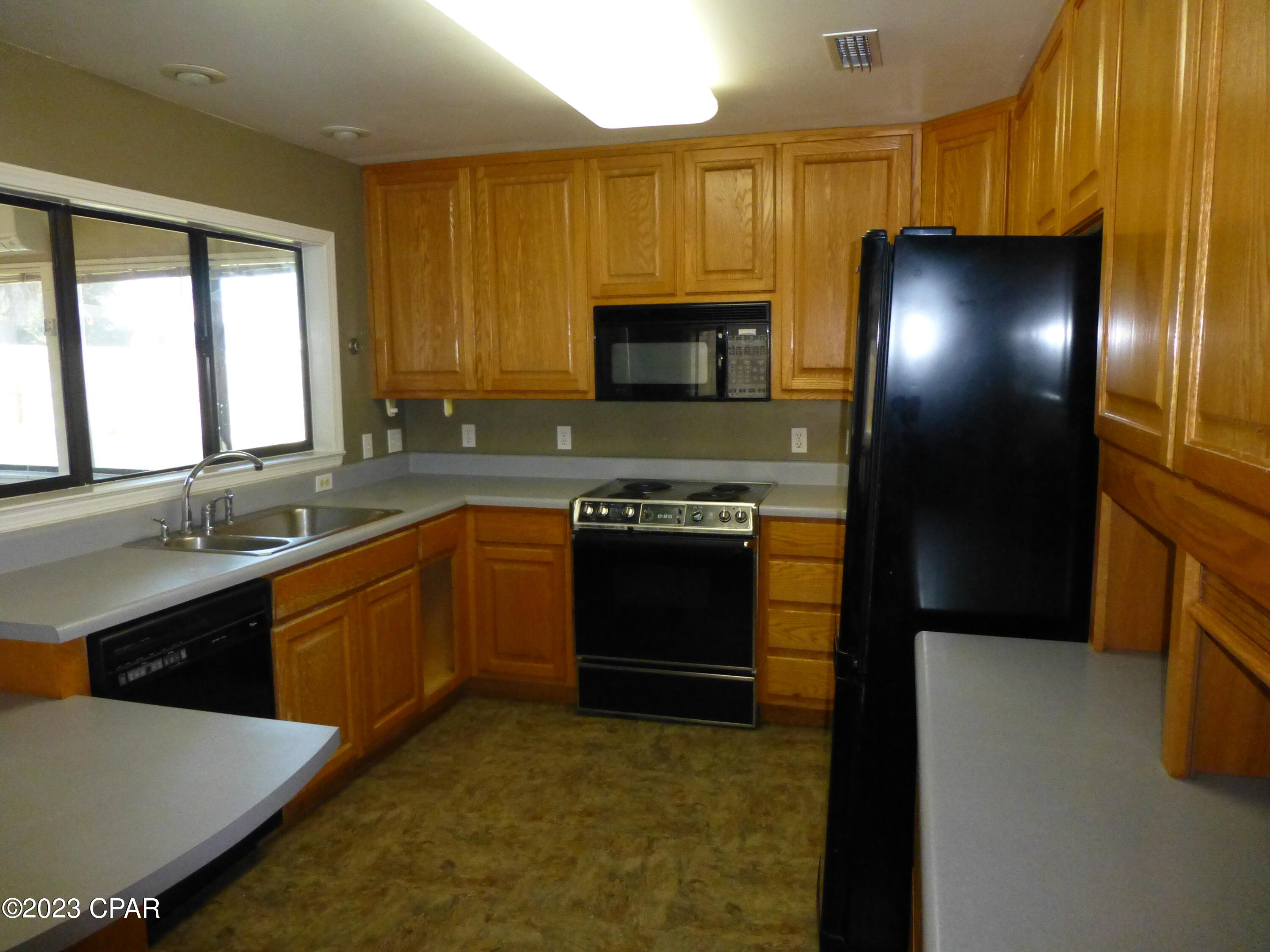 Cove Terrace 3rd (Sudduths 15th) - Residential