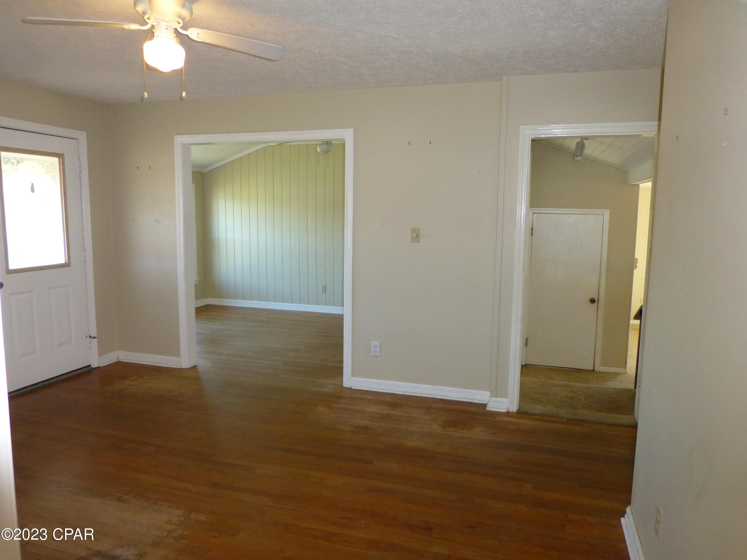 Cove Terrace 3rd (Sudduths 15th) - Residential