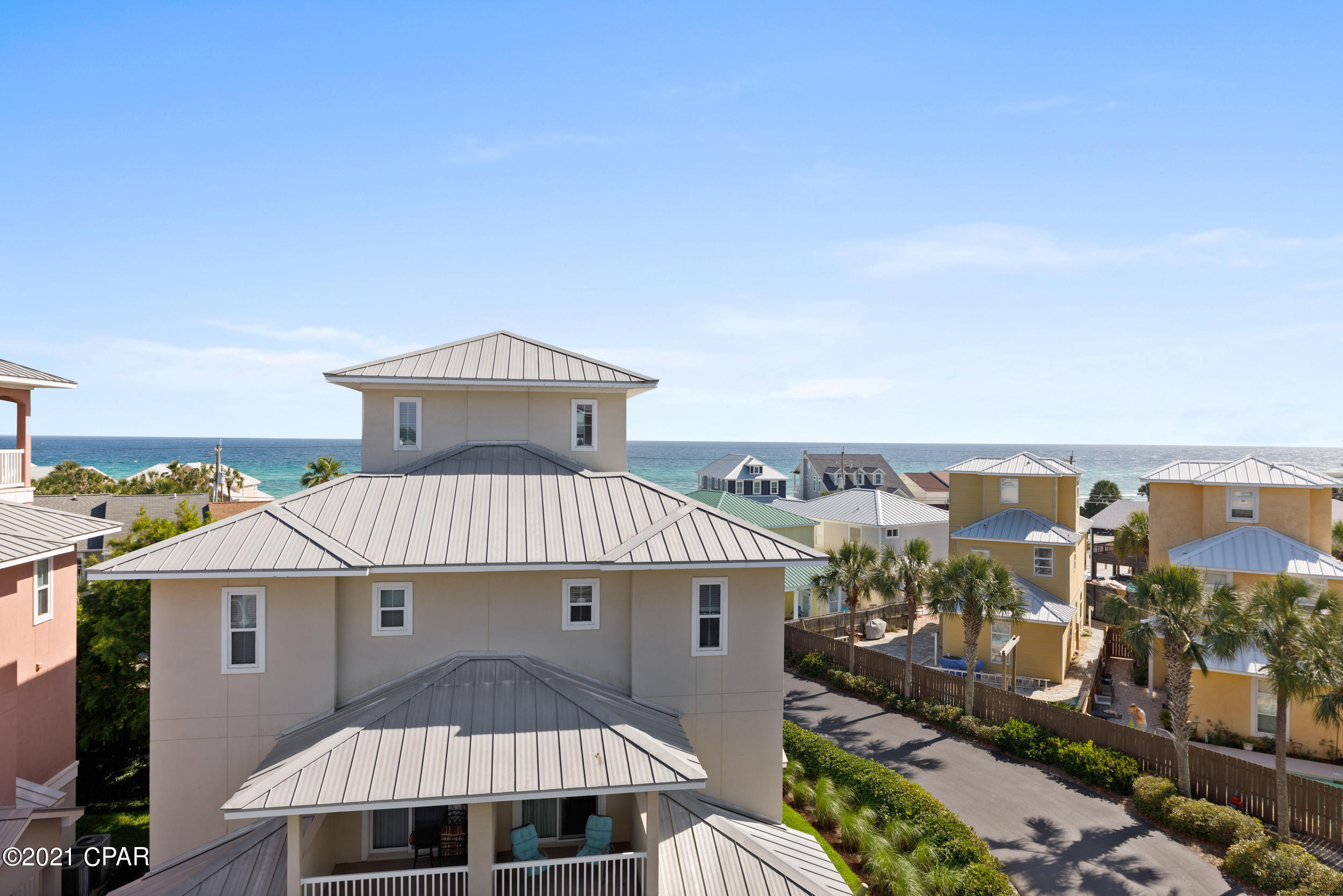 Casa Del Mar - Residential