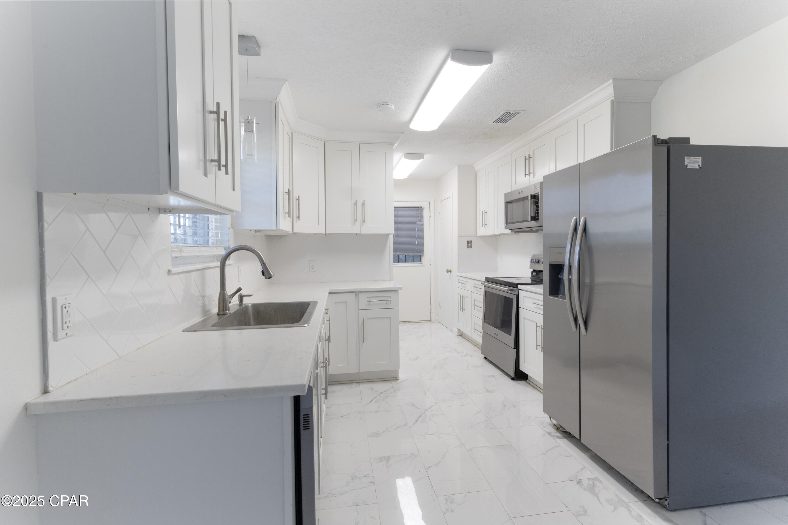 6742 Greenfield Road