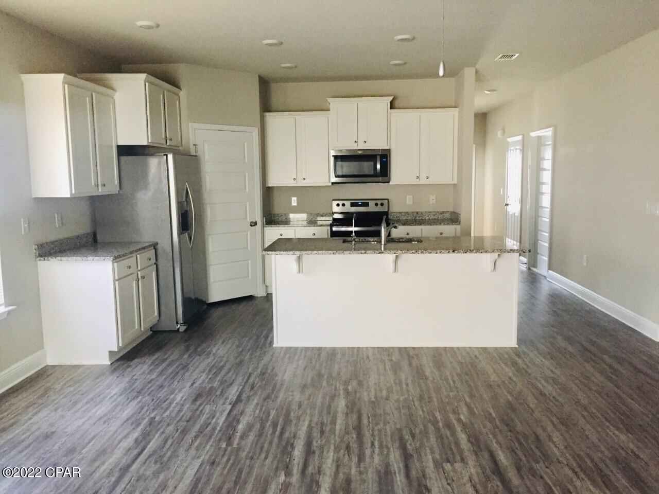 Emerald Cove Villas - Residential Lease