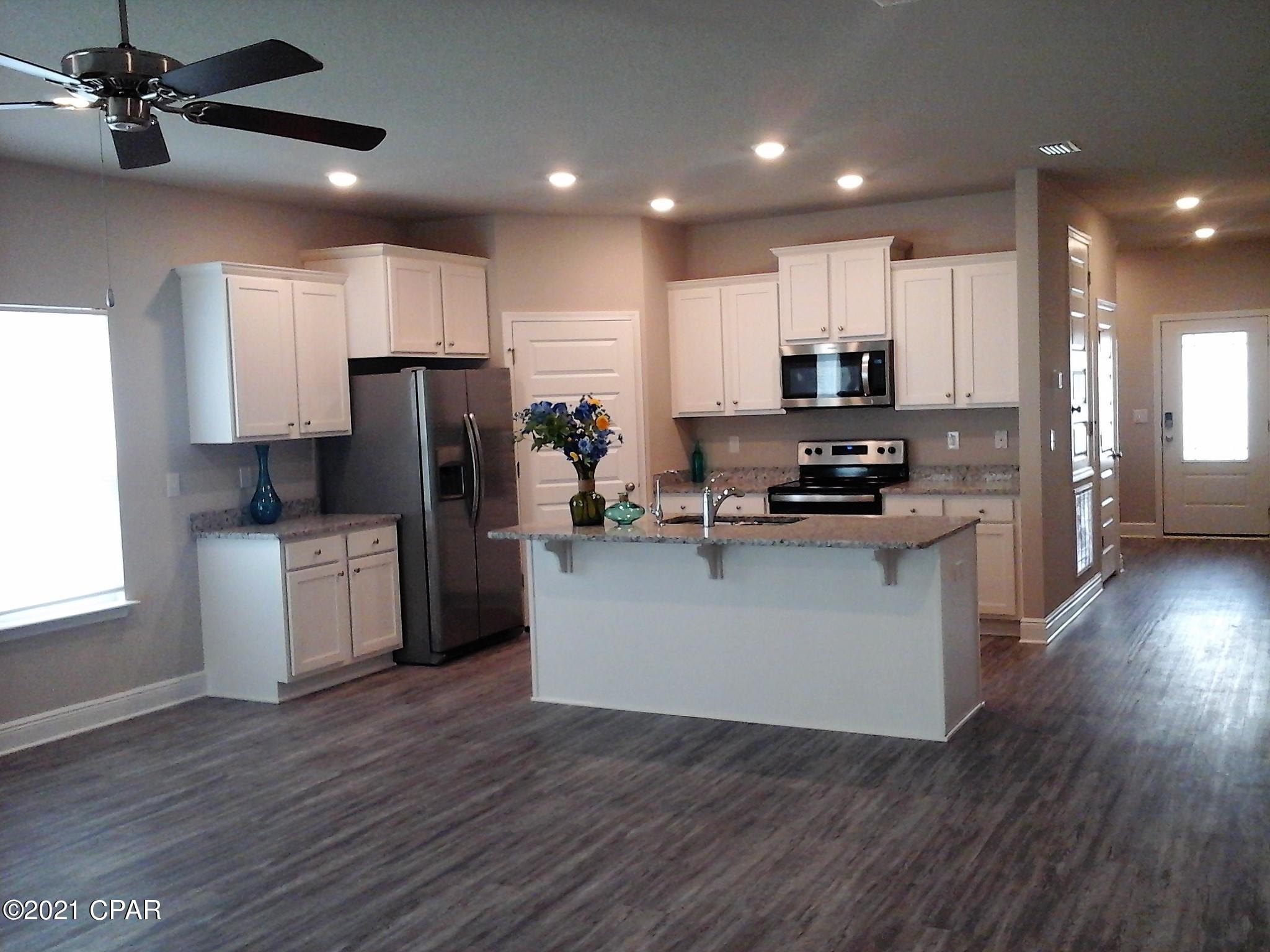 Emerald Cove Villas - Residential Lease