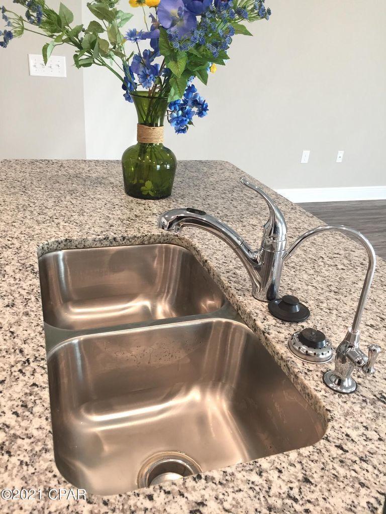 Emerald Cove Villas - Residential Lease