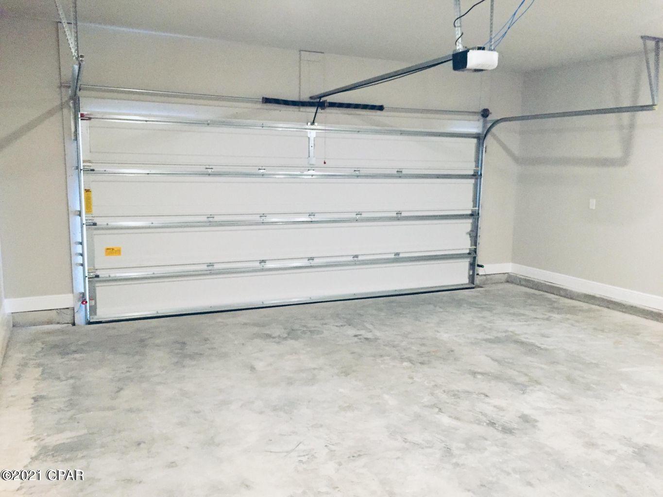 Emerald Cove Villas - Residential Lease