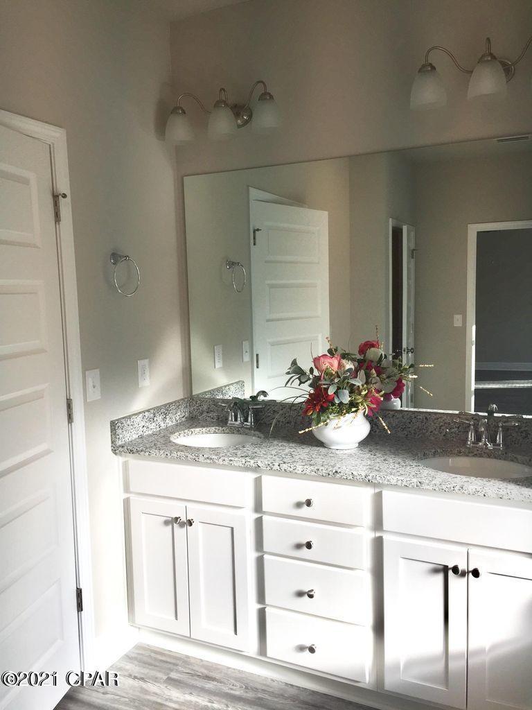 Emerald Cove Villas - Residential Lease