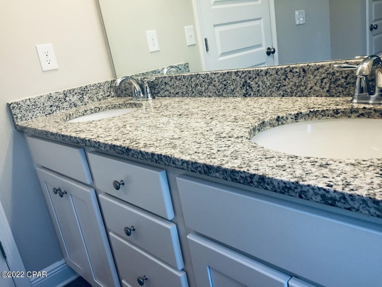 Emerald Cove Villas - Residential Lease