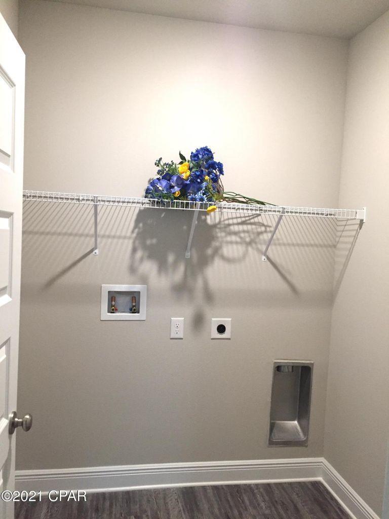 Emerald Cove Villas - Residential Lease