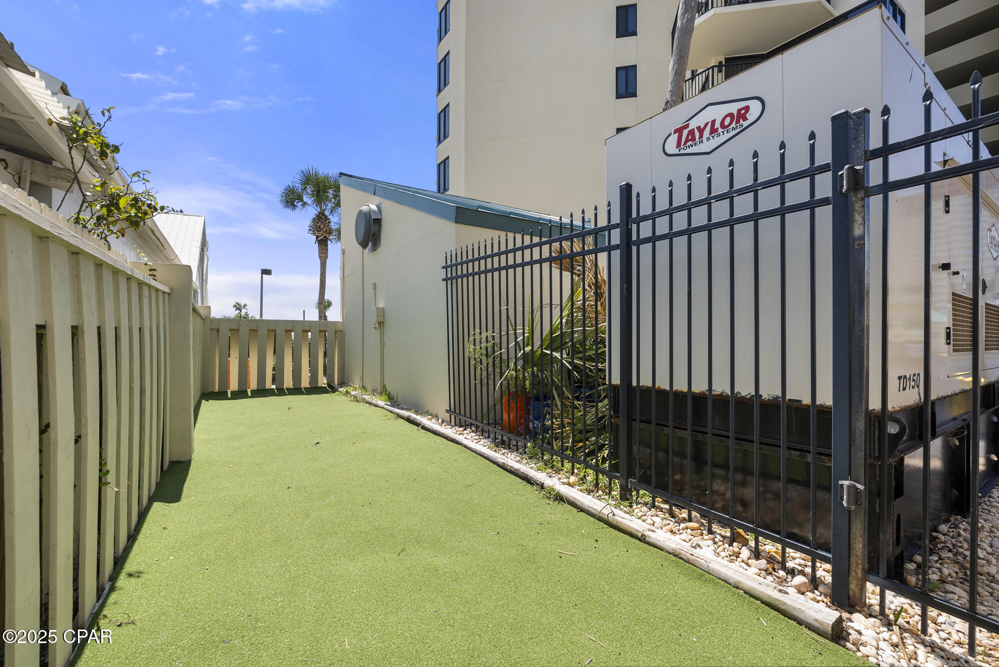 Sunbird Condo - Residential