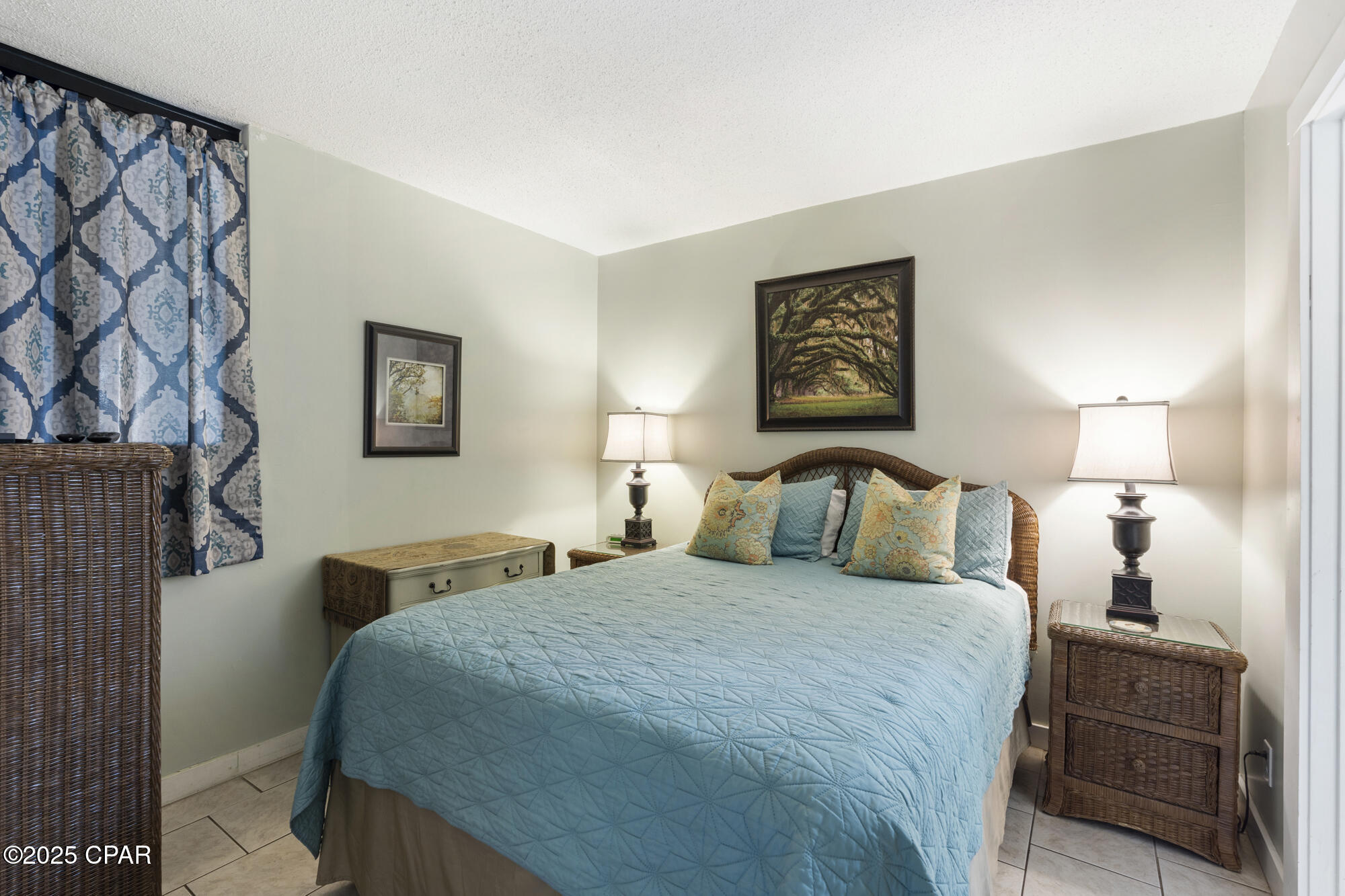 Sunbird Condo - Residential