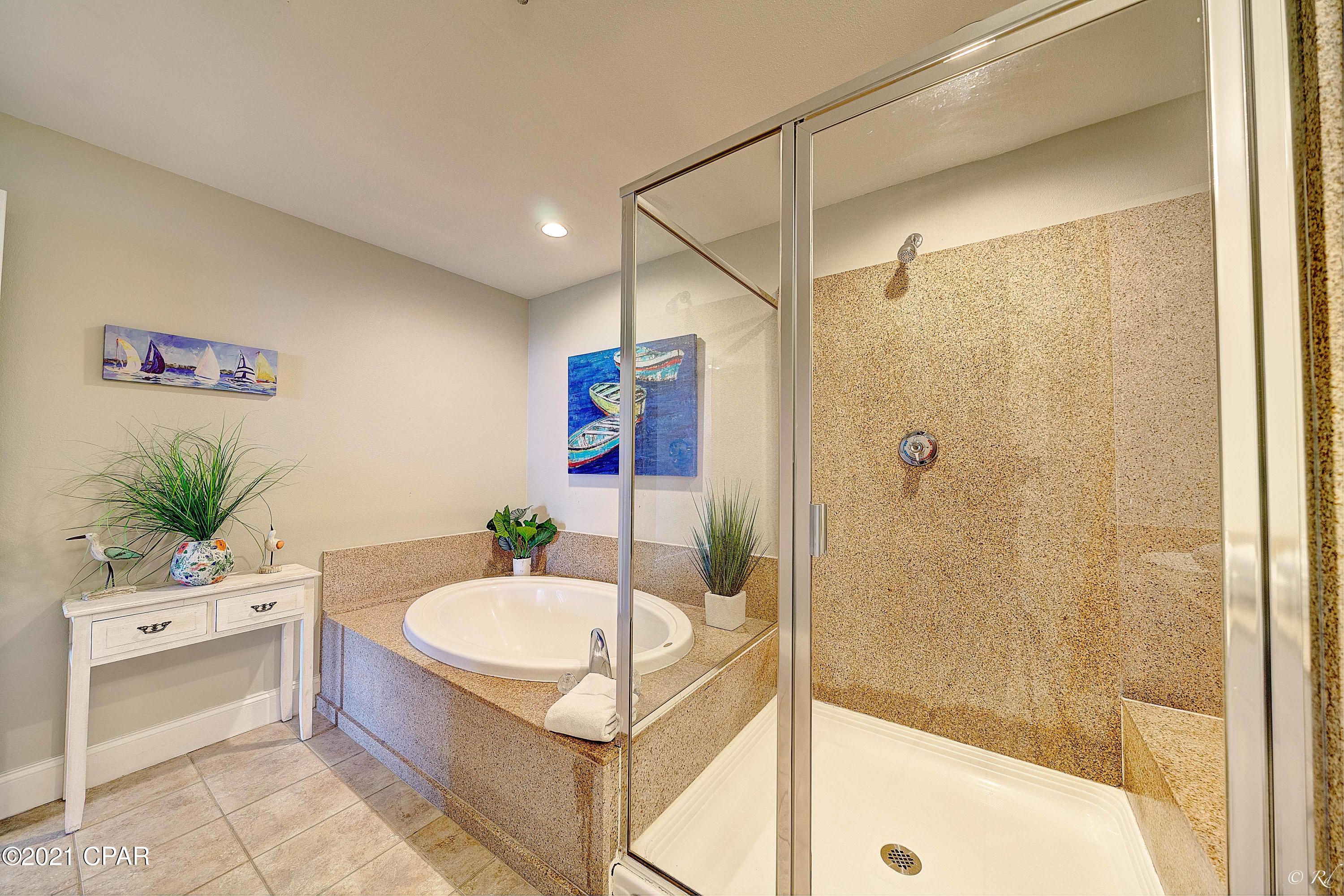 Laketown Wharf - Residential