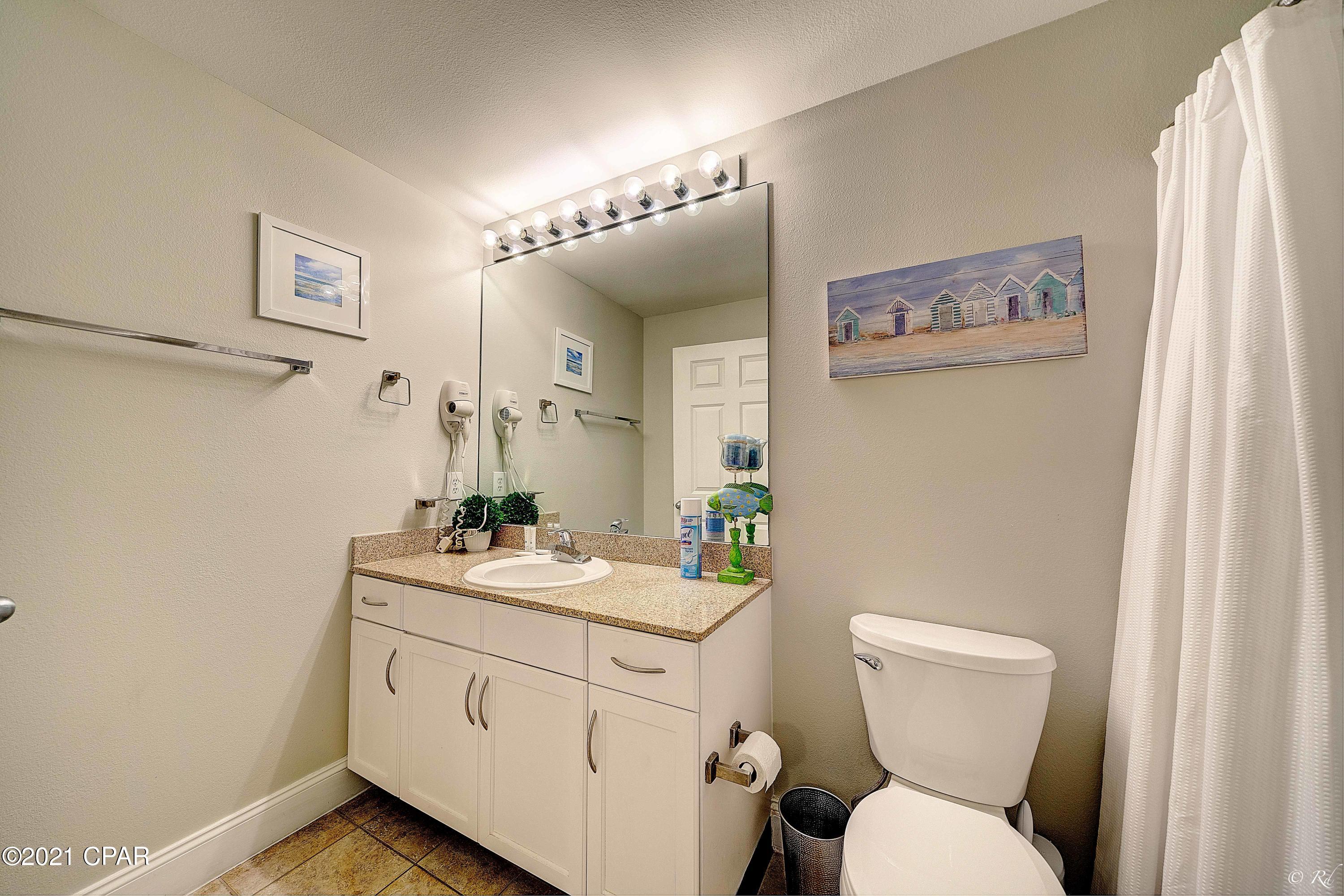 Laketown Wharf - Residential