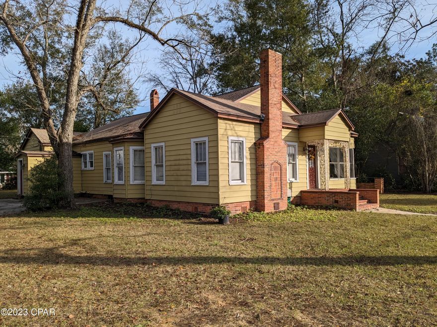 Nice large older home in Chipley,Fl. Has 3 large Bdrms and 2 Bths, large living area with brick fireplace. Has 10 ft ceilings in dining and 
room and living area. Home has original hard wood floors except in kitchen and baths. Also has some sheetrock work 
that needs to be completed. Home is livable.
Has 1/2 acre lot with pecan trees and shed in the back yard. Roof was replaced 3 yrs ago and HAVOC is about 20 yrs old.