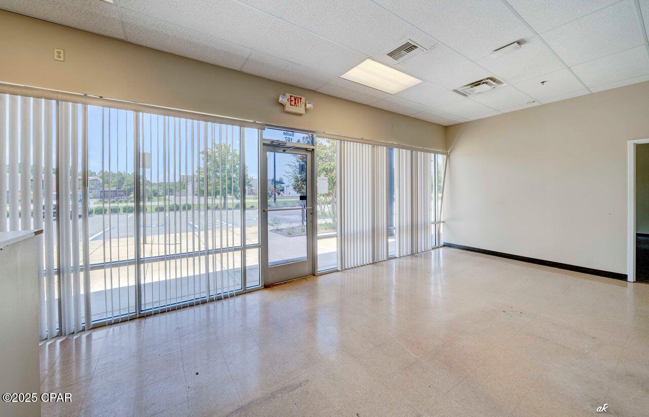 [No Recorded Subdiv] - Commercial Lease