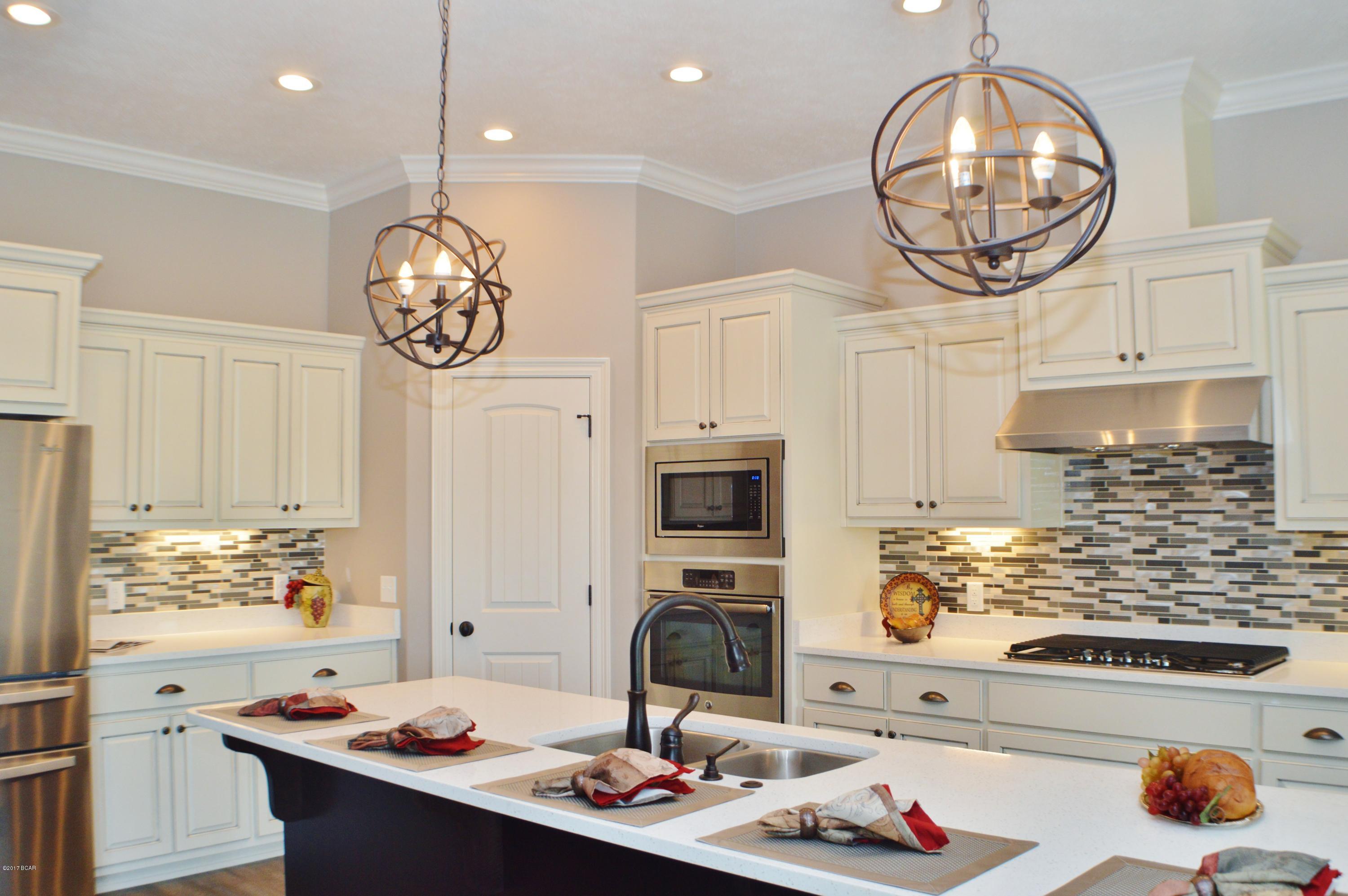 Kirkland Manor - Residential