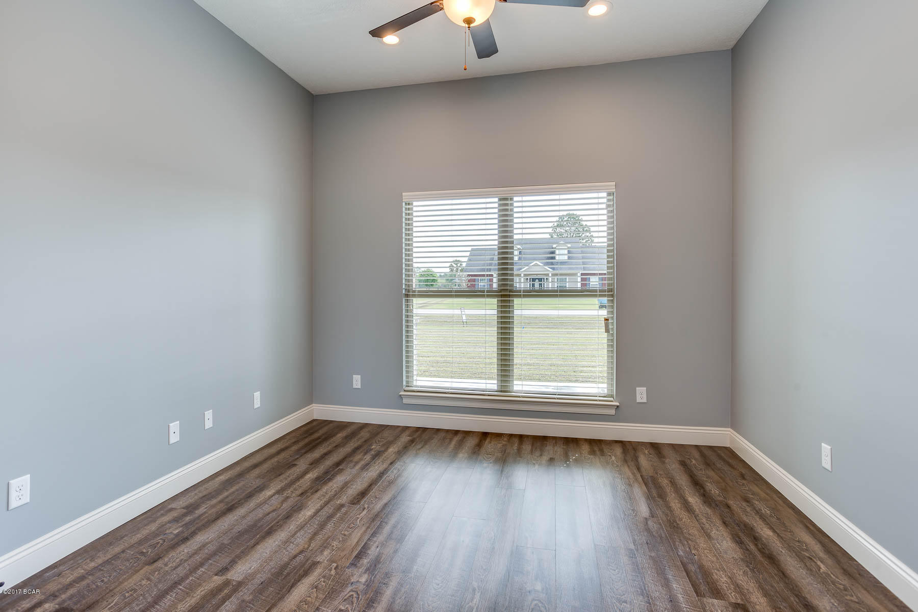 Kirkland Manor - Residential