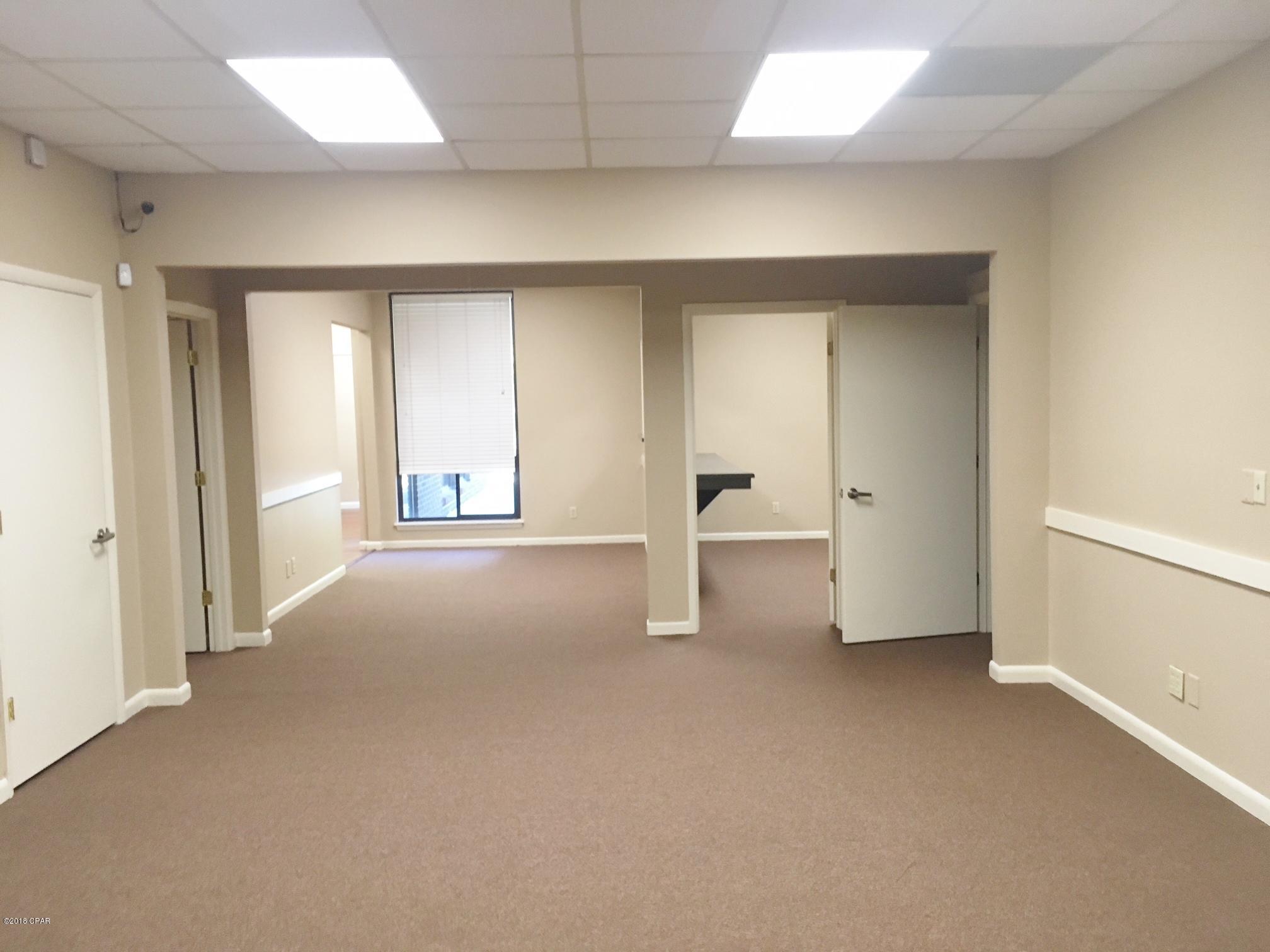 [No Recorded Subdiv] - Commercial Lease