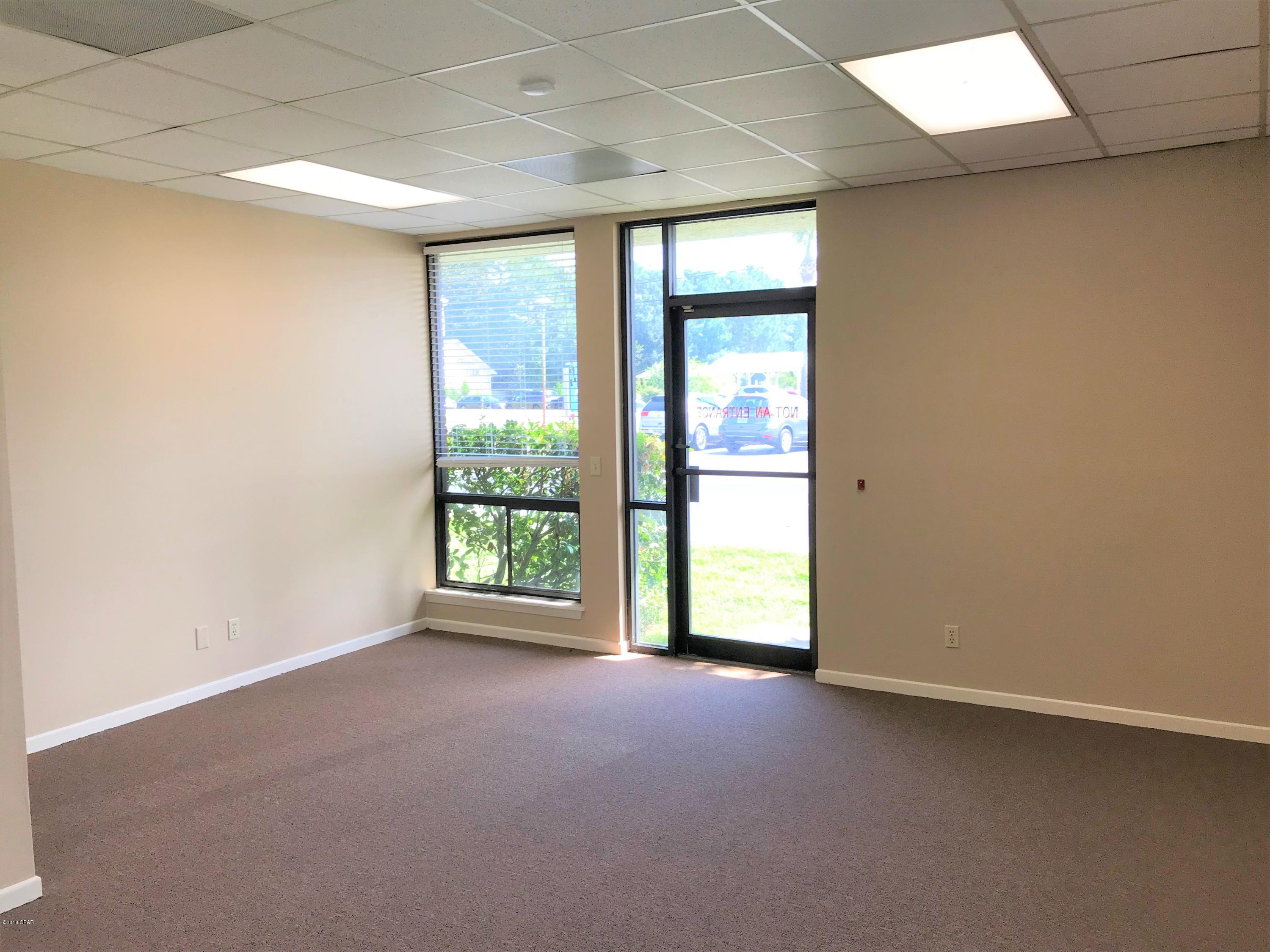 [No Recorded Subdiv] - Commercial Lease