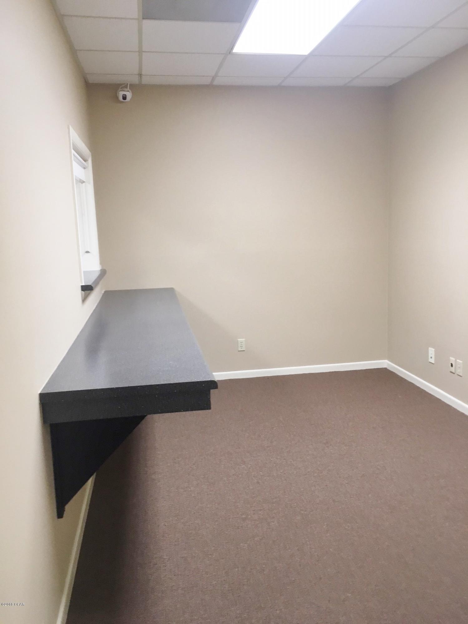 [No Recorded Subdiv] - Commercial Lease