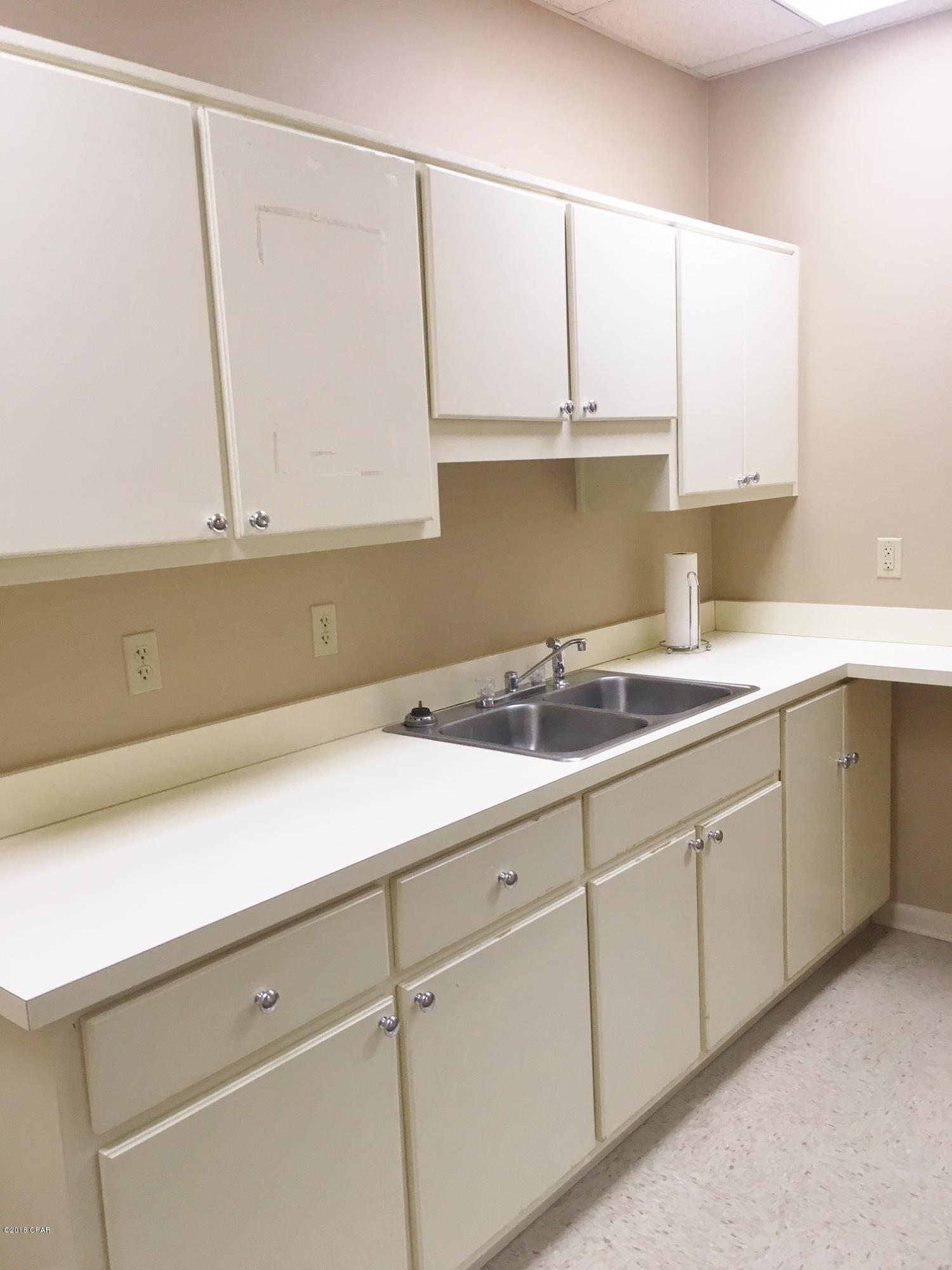 [No Recorded Subdiv] - Commercial Lease