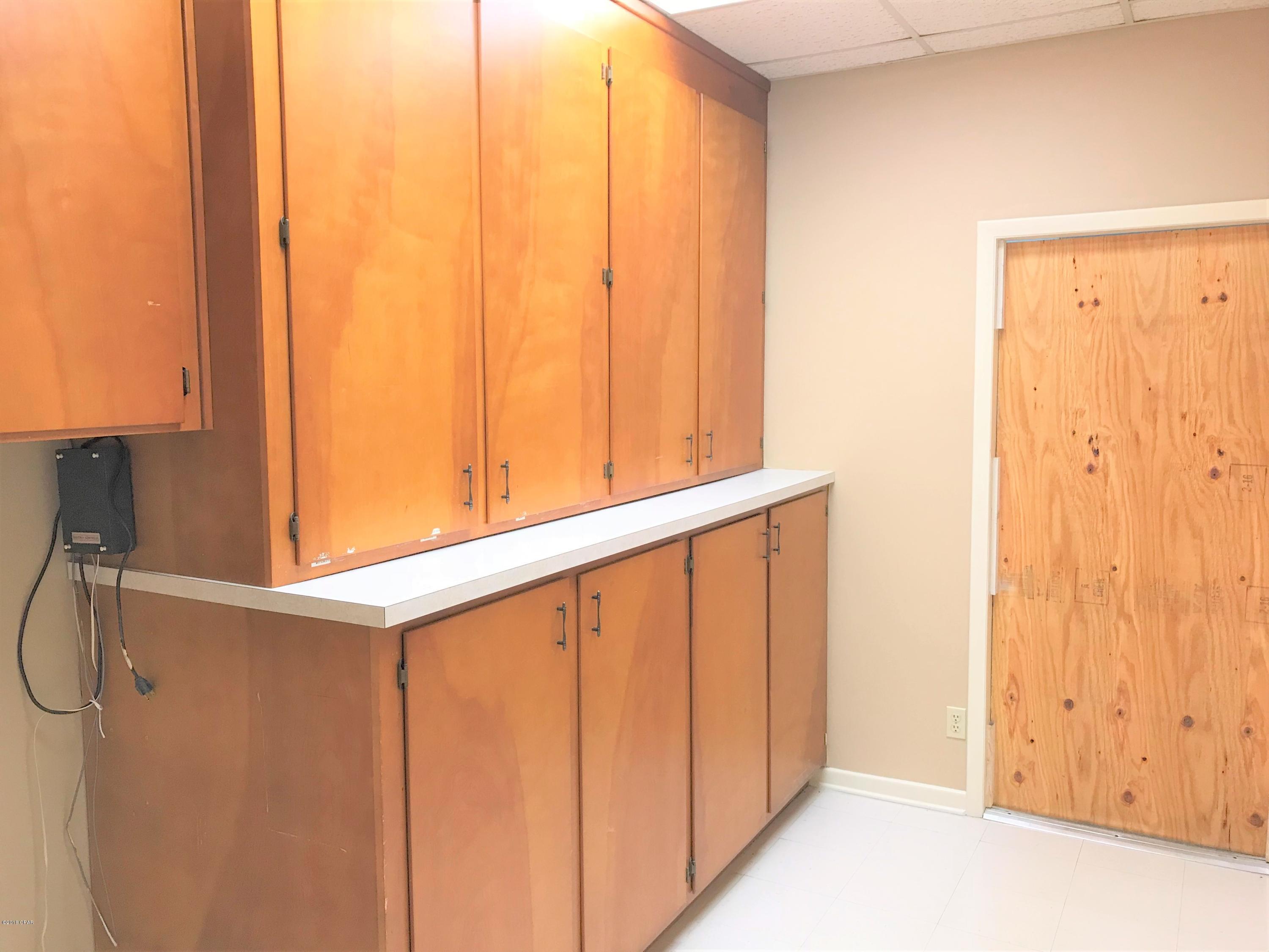 [No Recorded Subdiv] - Commercial Lease