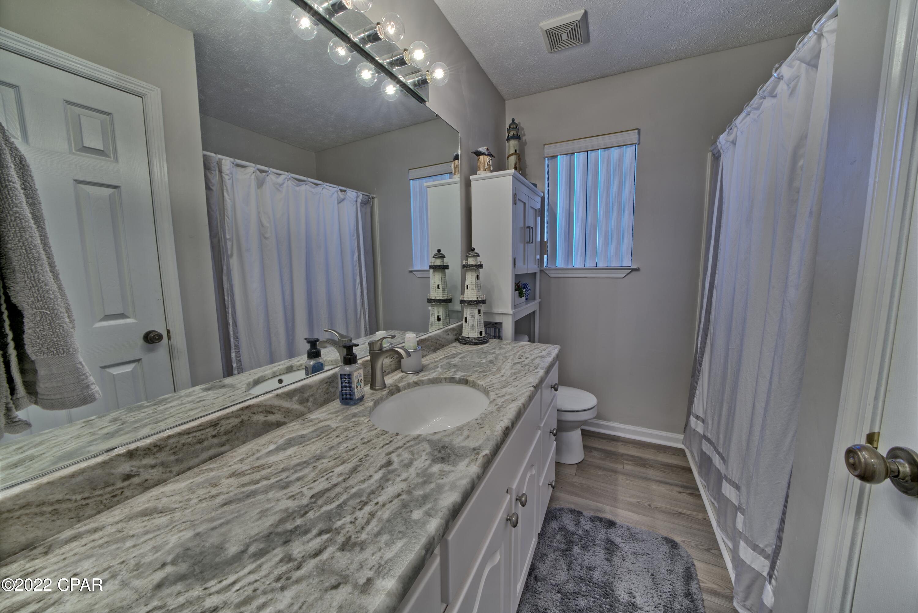 Venture Out Travel Trail - Residential