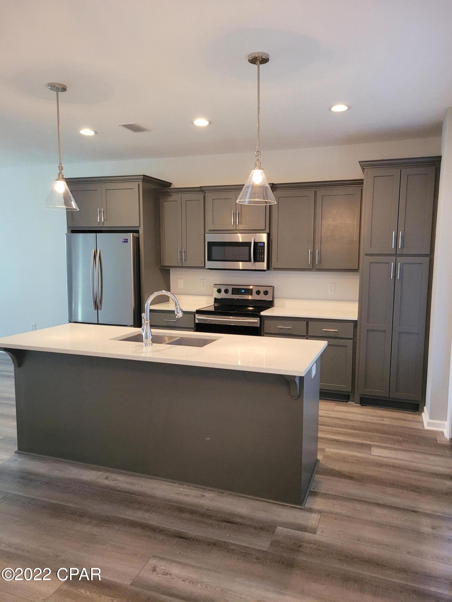 [No Recorded Subdiv] - Residential Lease